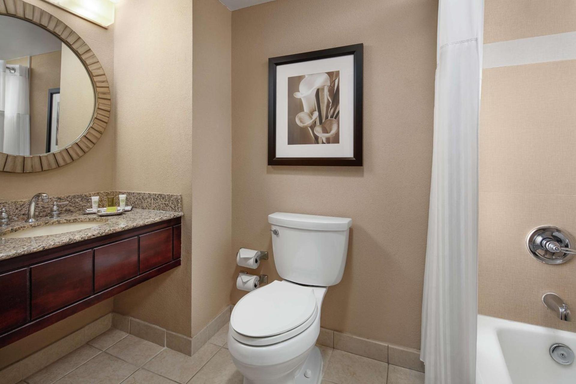 Hilton Orlando Lake Buena Vista - Disney Springs™ Area photo 26