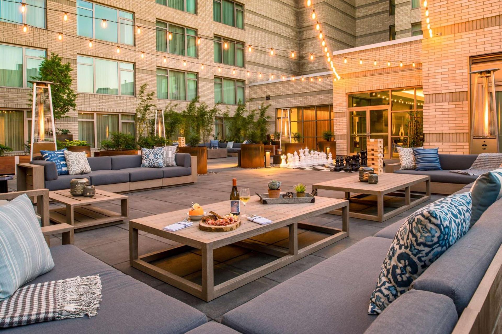 The Duniway Portland, A Hilton Hotel photo 2