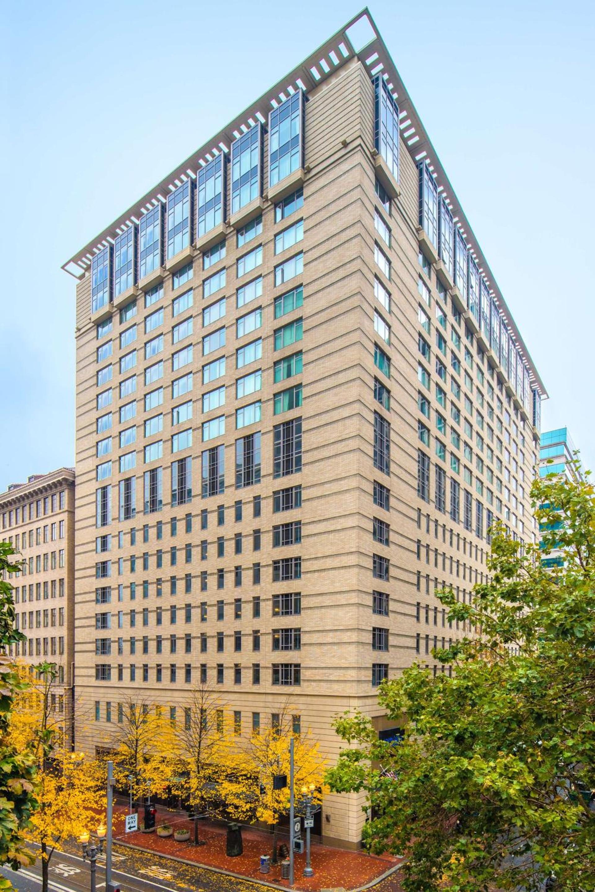 The Duniway Portland, A Hilton Hotel photo 3