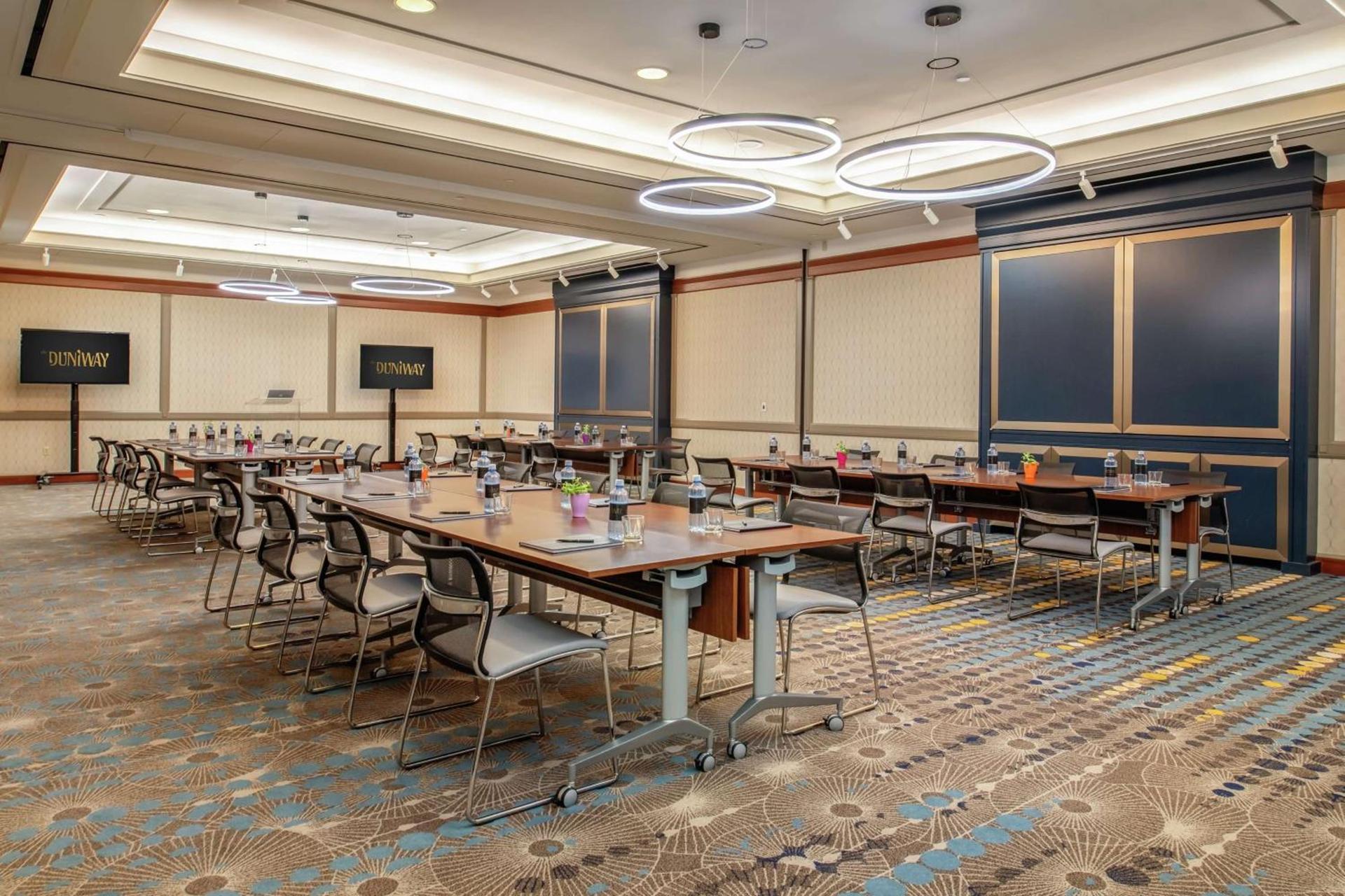 The Duniway Portland, A Hilton Hotel photo 46