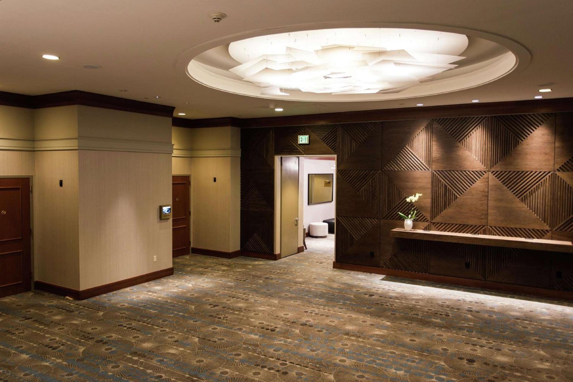 The Duniway Portland, A Hilton Hotel photo 49