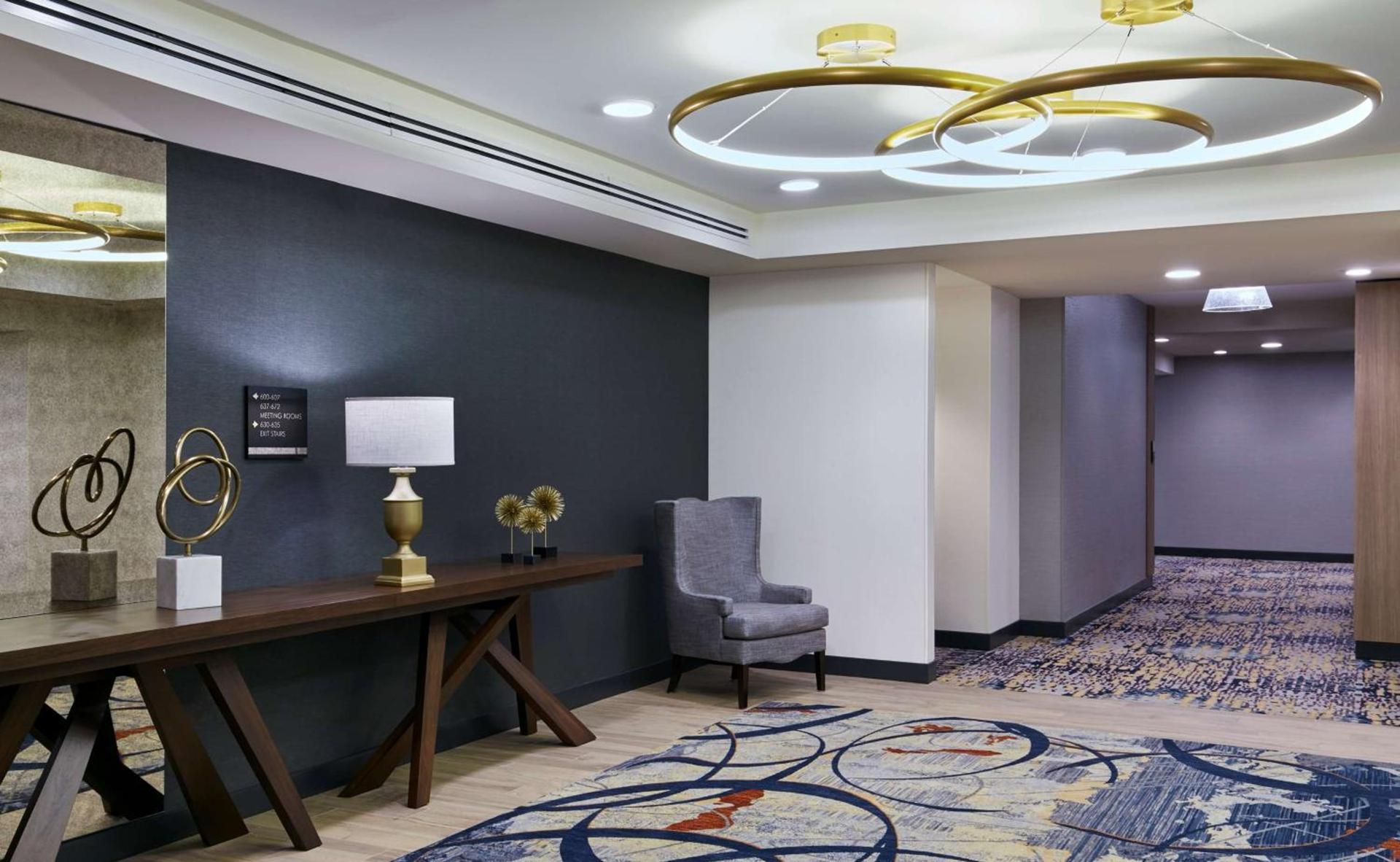 The Inn at Penn, A Hilton Hotel photo 9