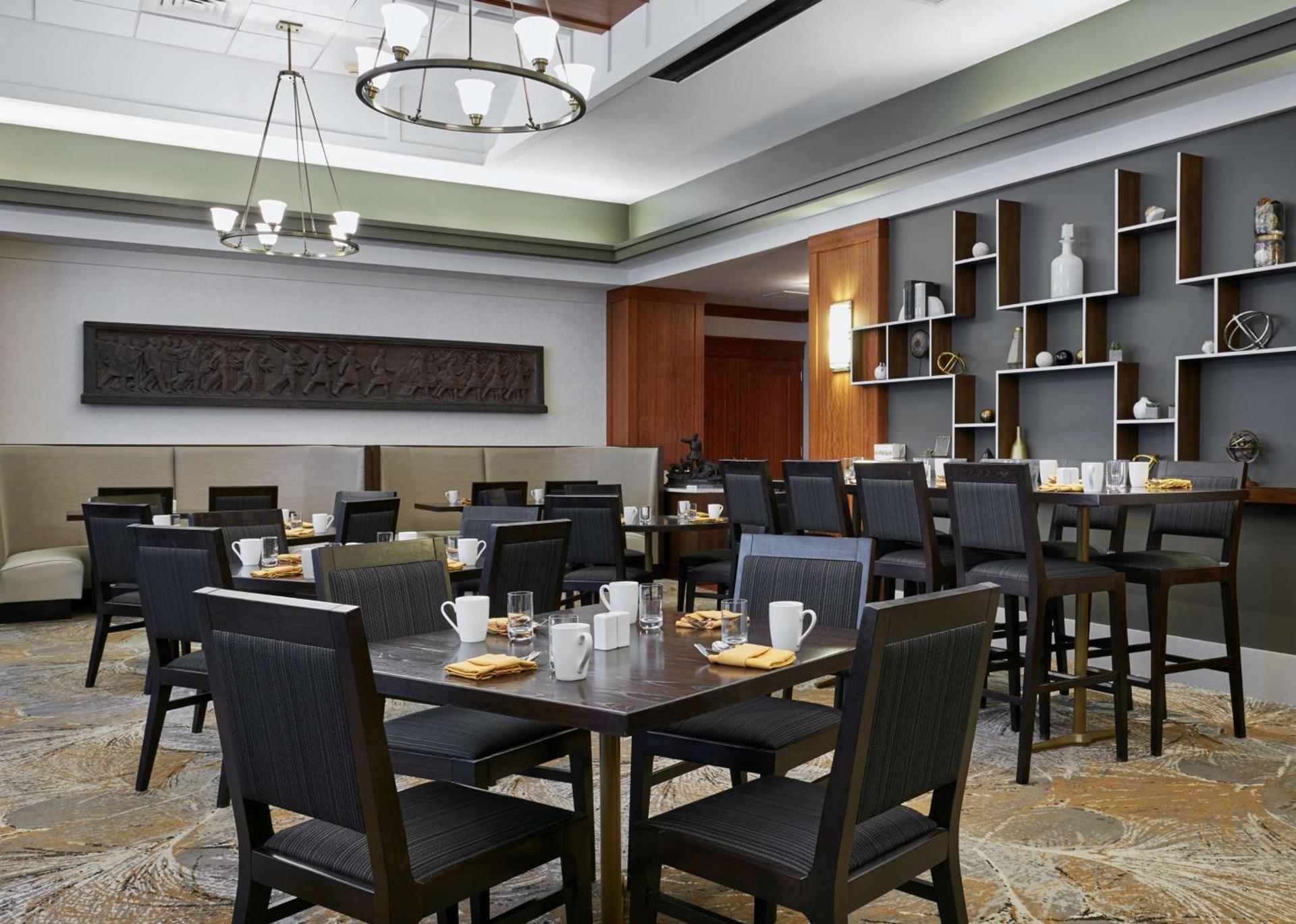 The Inn at Penn, A Hilton Hotel photo 11