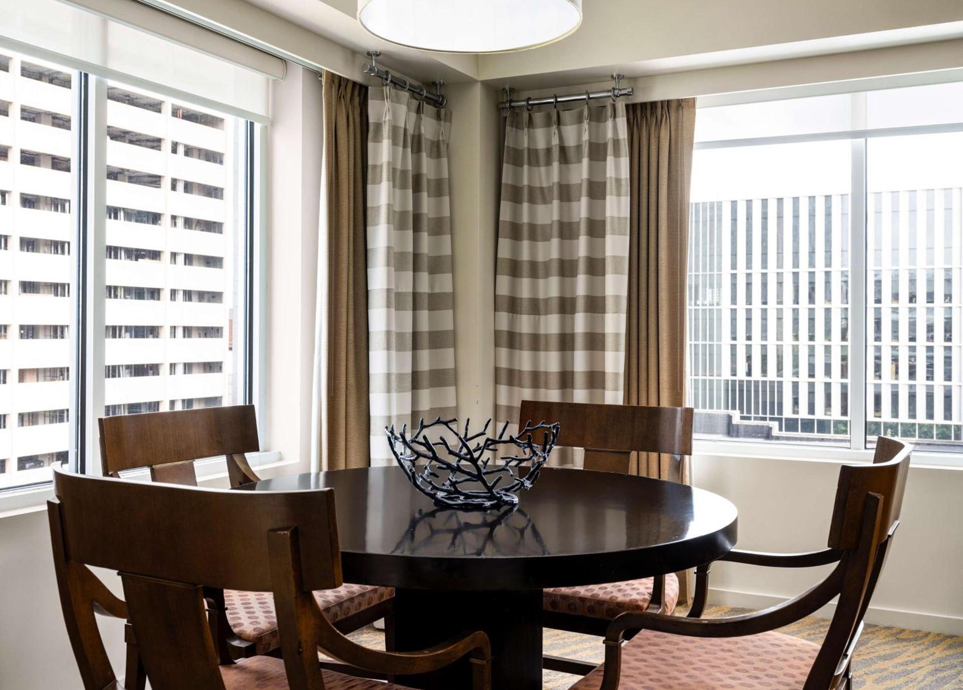 The Inn at Penn, A Hilton Hotel photo 18