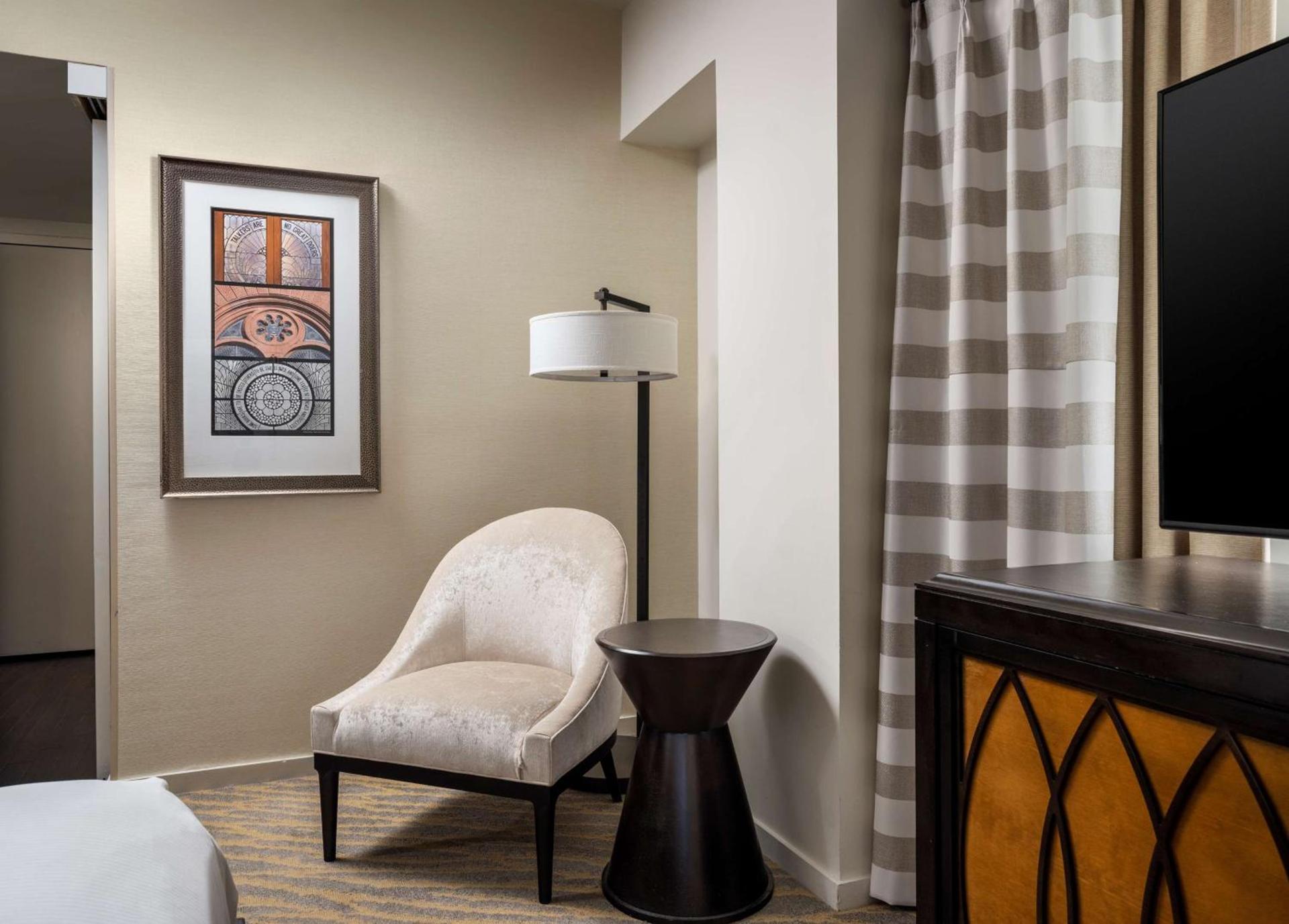 The Inn at Penn, A Hilton Hotel photo 26