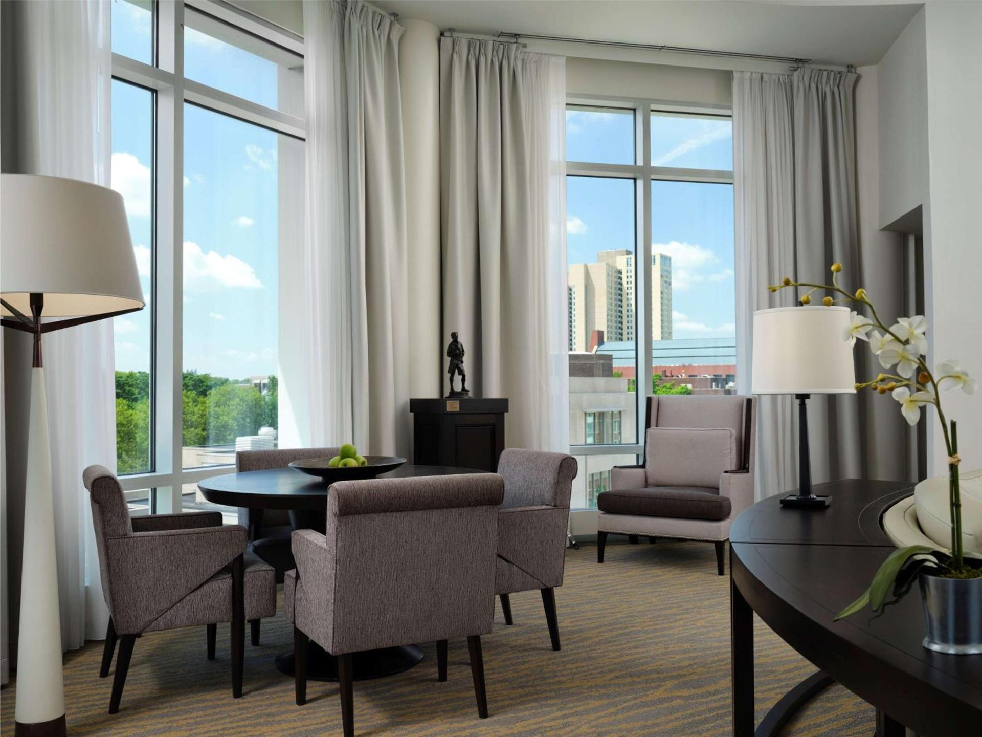 The Inn at Penn, A Hilton Hotel photo 27