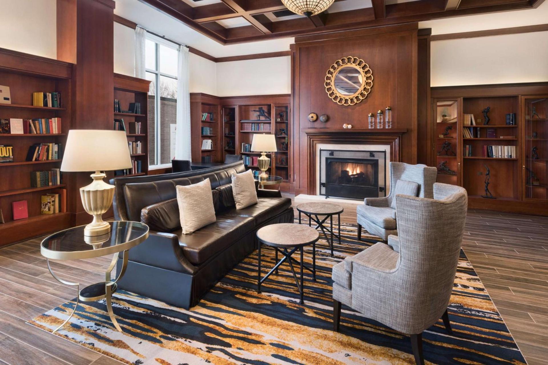 The Inn at Penn, A Hilton Hotel photo 46