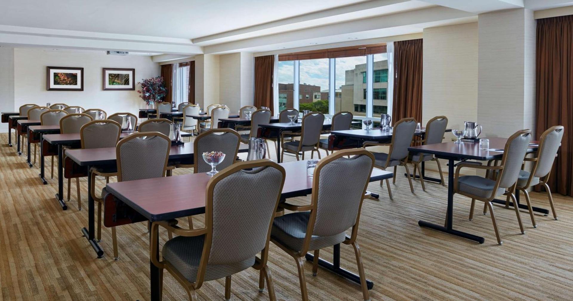 The Inn at Penn, A Hilton Hotel photo 49