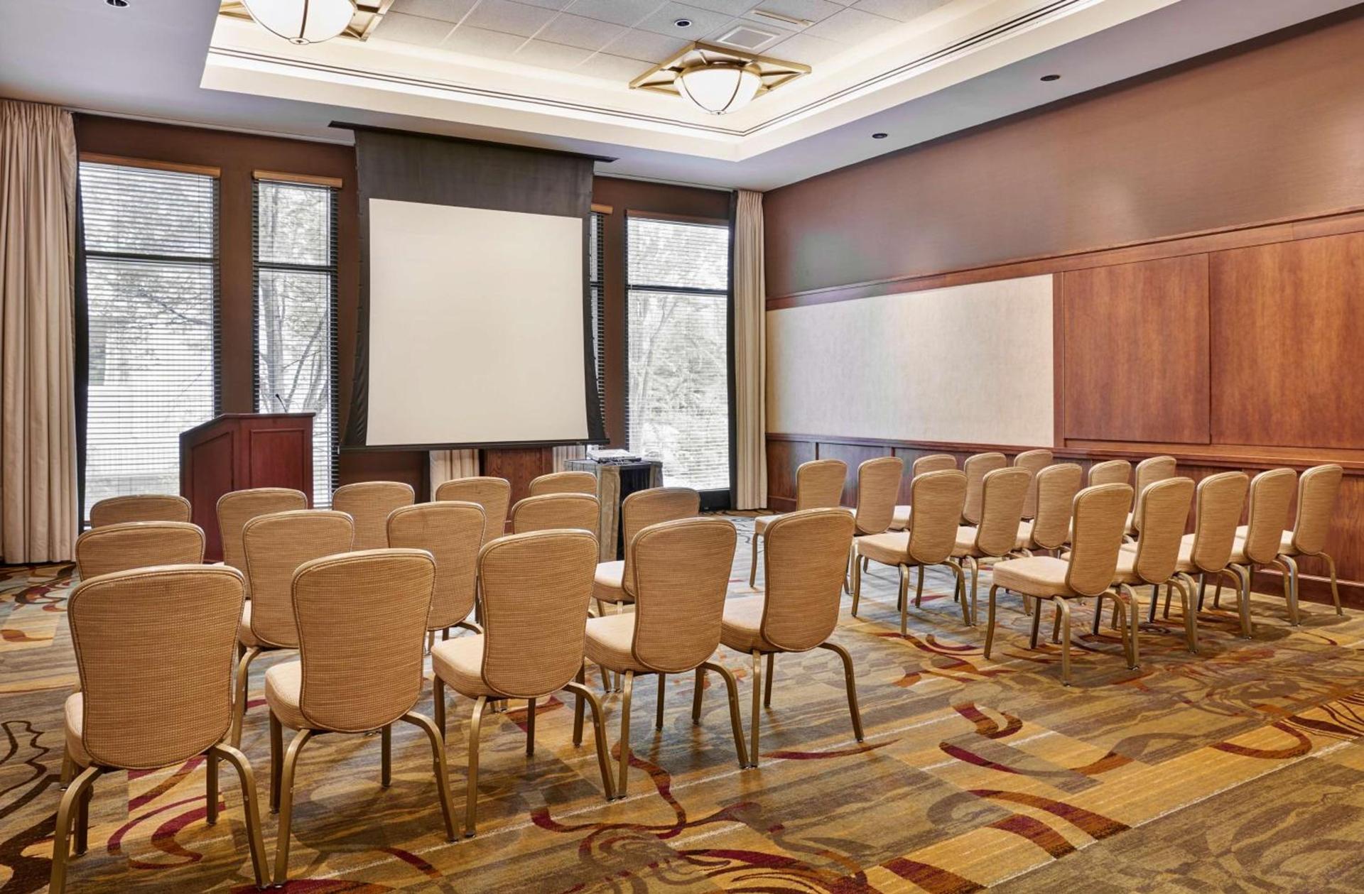 The Inn at Penn, A Hilton Hotel photo 54