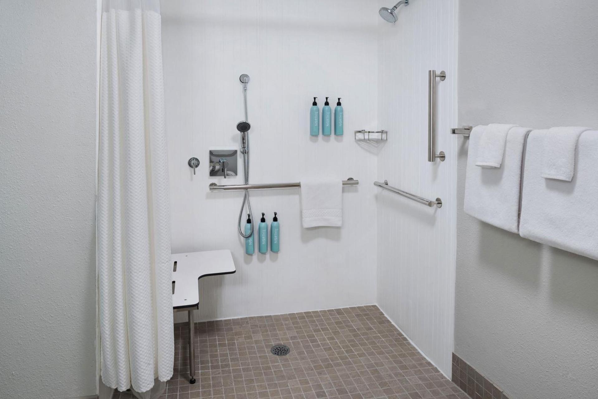 Courtyard by Marriott New Haven Wallingford photo 16