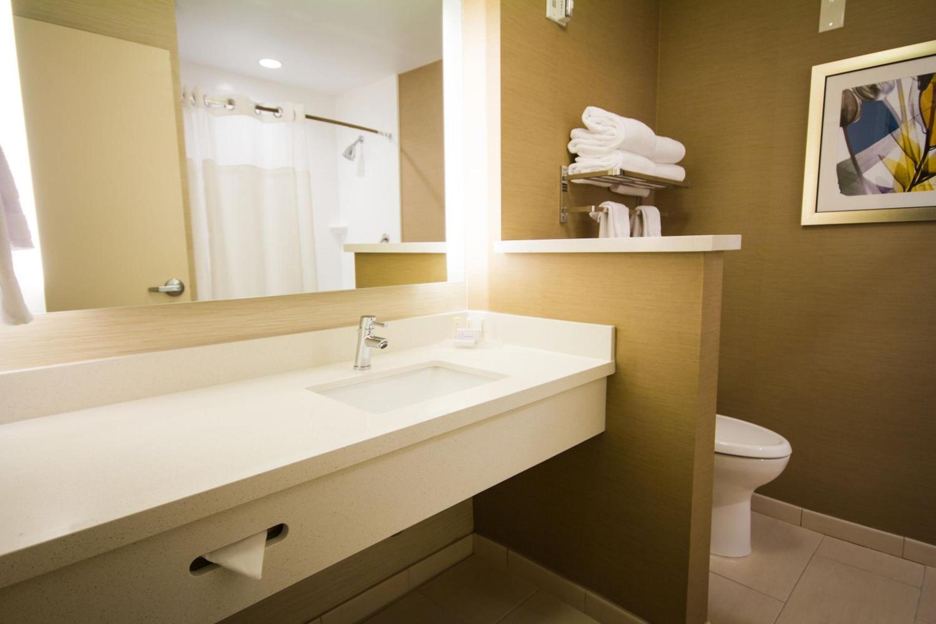 Fairfield Inn & Suites by Marriott Denver Northeast/Brighton photo 9