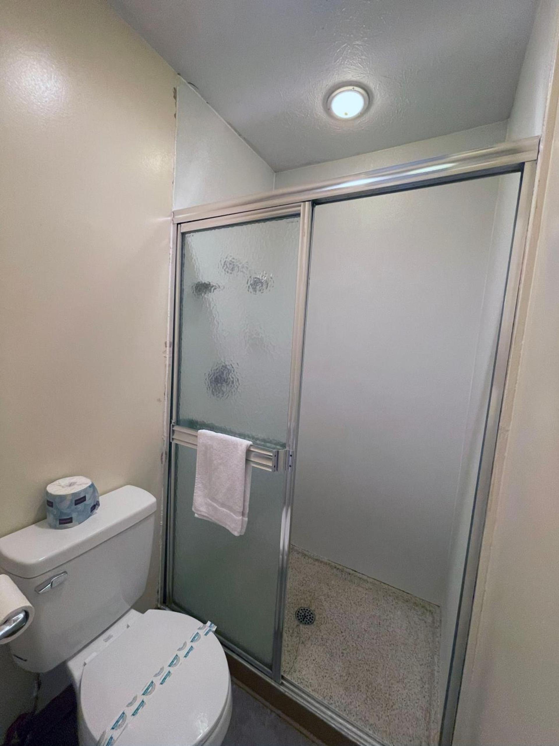 Plantation Motel photo 45