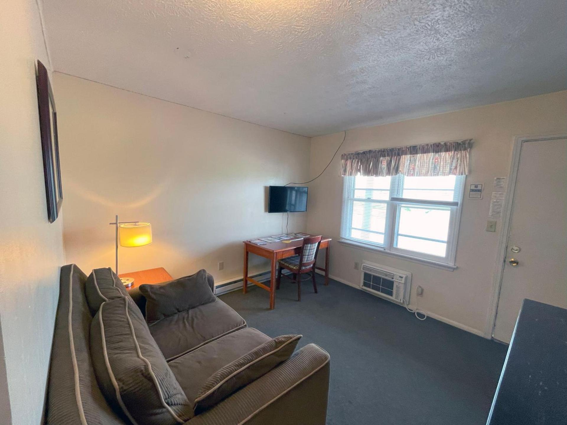 Plantation Motel photo 46