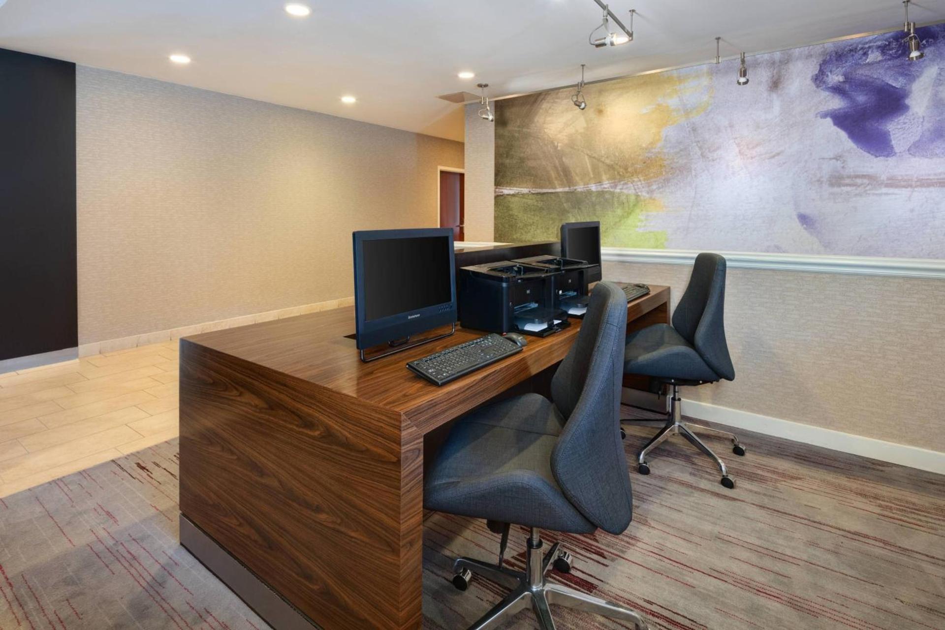 Courtyard by Marriott Atlanta Executive Park/Emory photo 21
