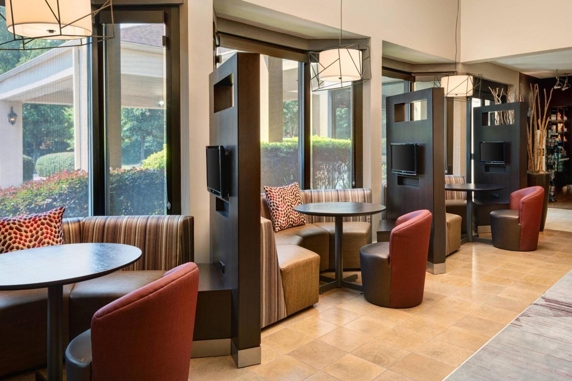 Courtyard by Marriott Atlanta Executive Park/Emory photo 23