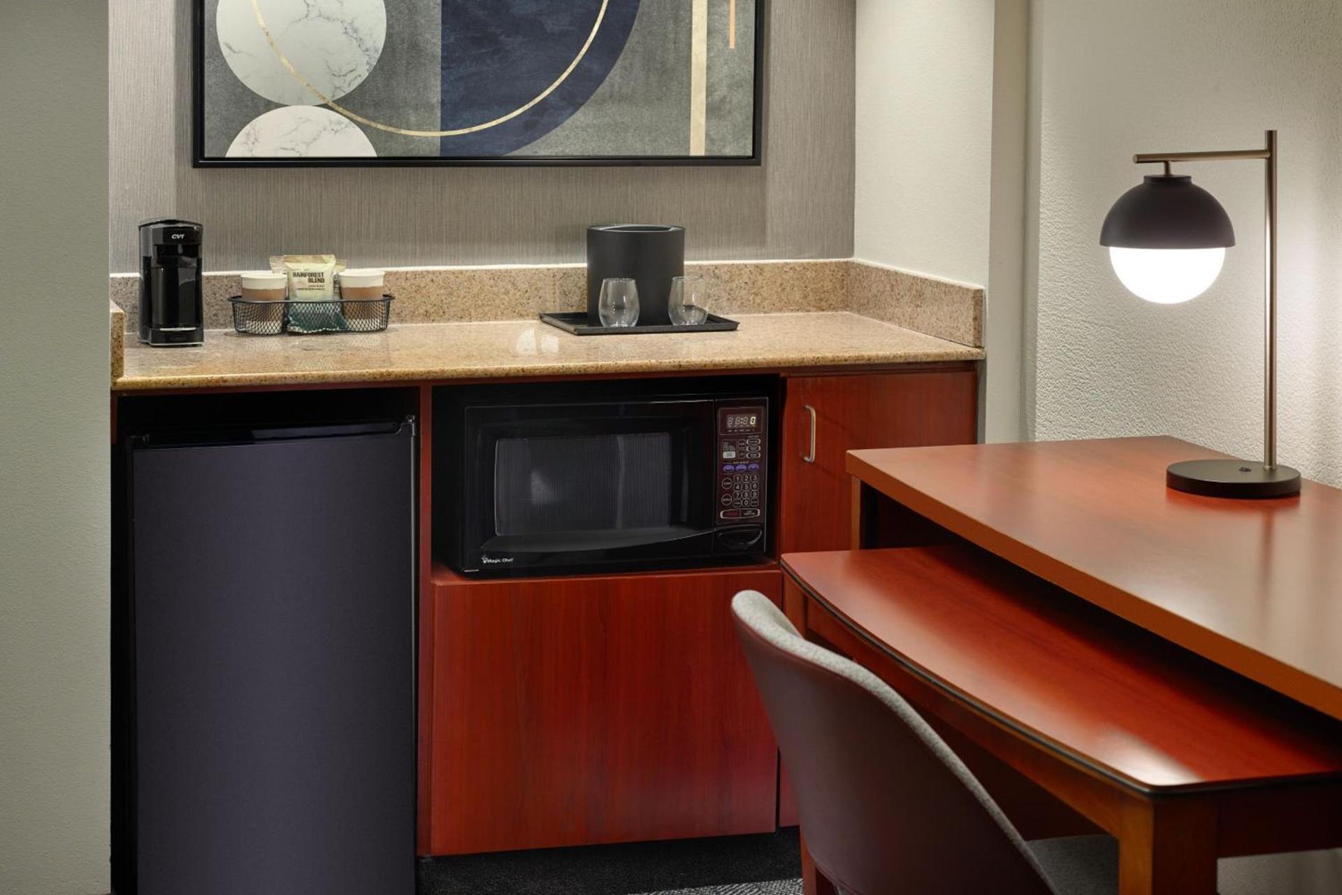 Courtyard by Marriott Atlanta Executive Park/Emory photo 19
