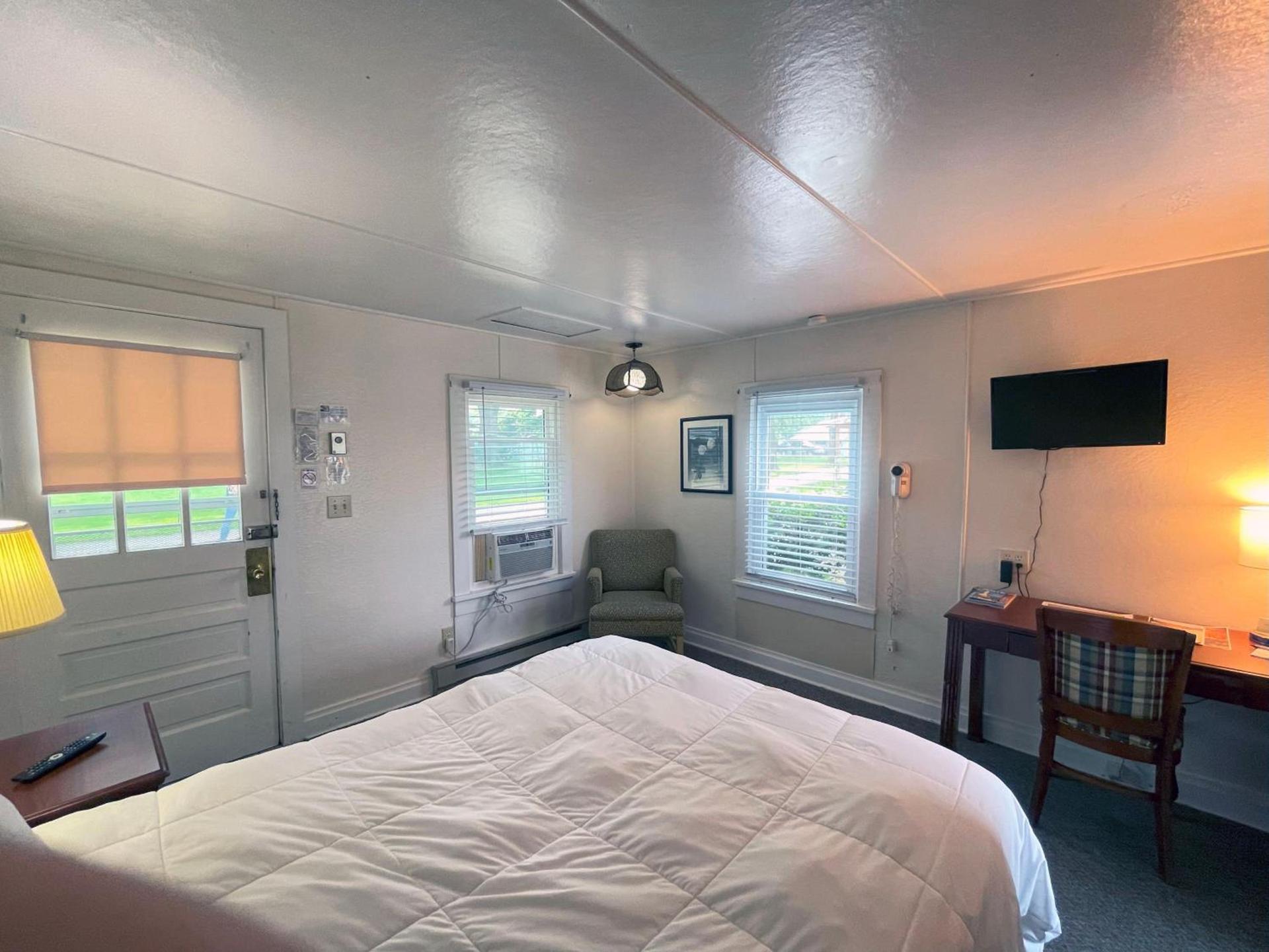 Plantation Motel photo 73