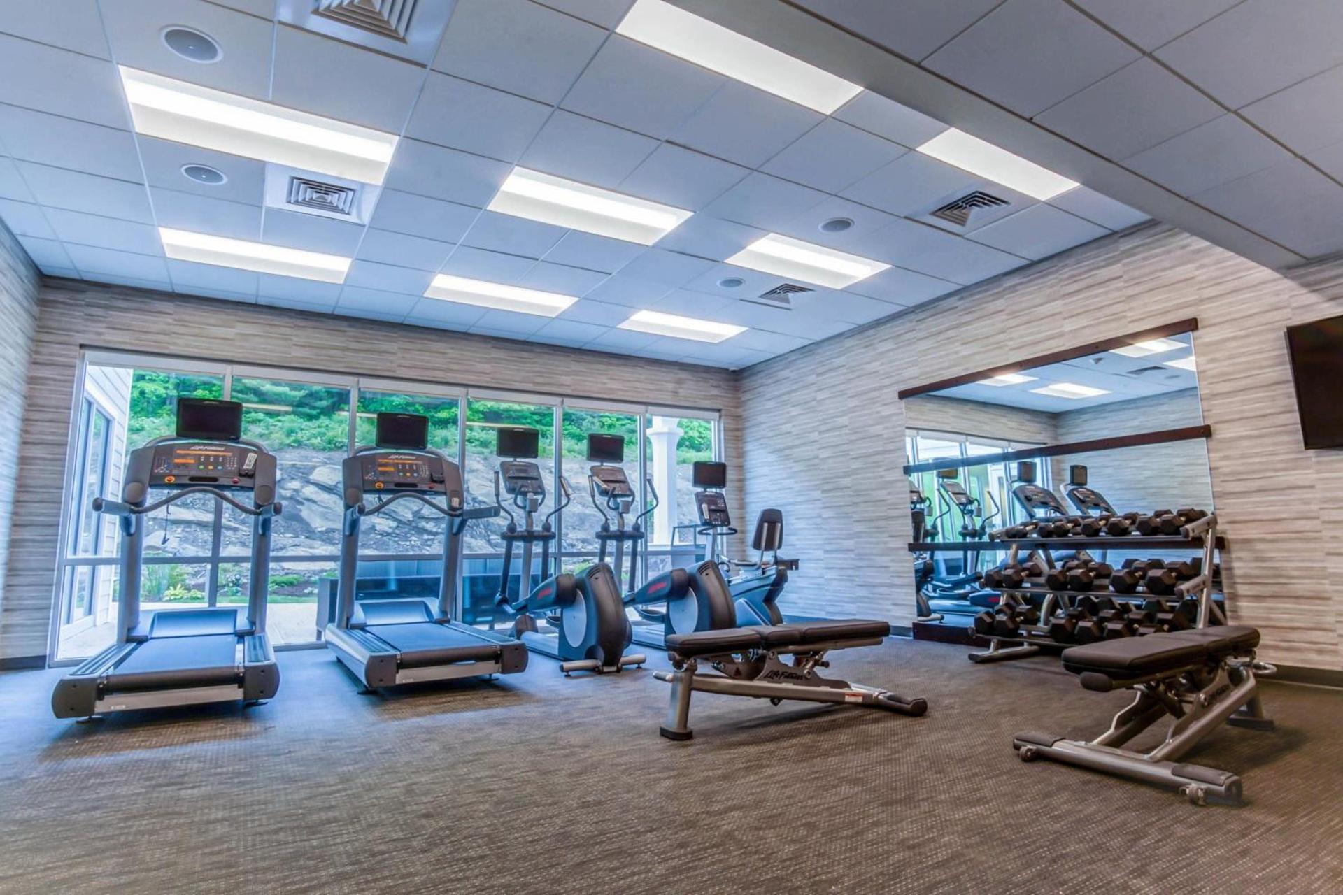 Courtyard by Marriott Lenox Berkshires photo 27