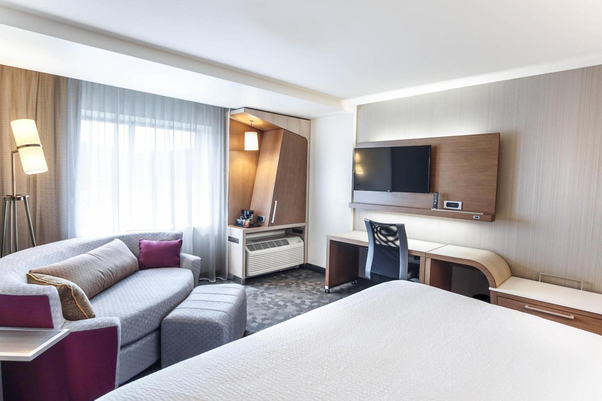 Courtyard by Marriott Lenox Berkshires photo 9