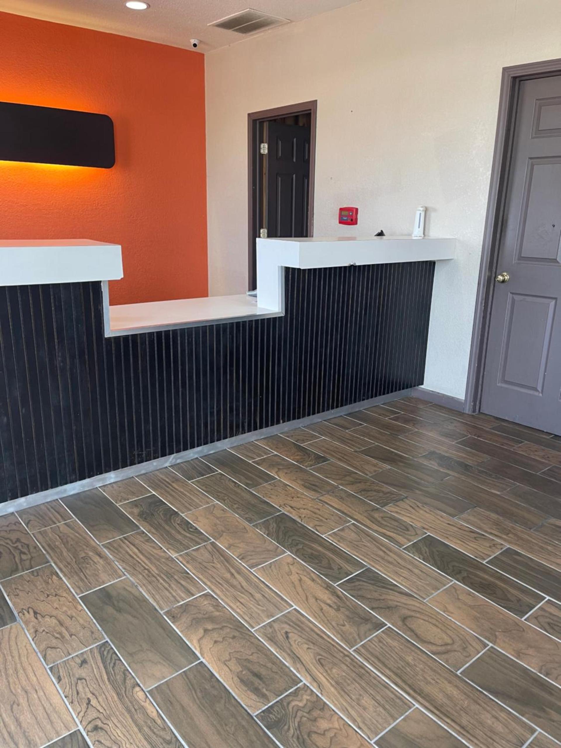 Relax Inn & Suites photo 11