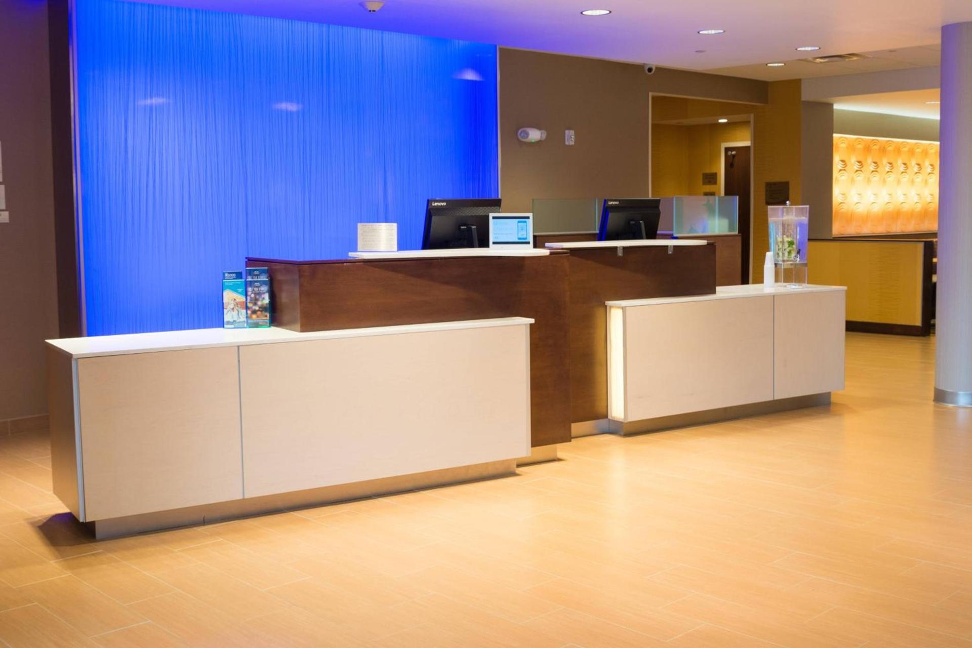 Fairfield Inn & Suites by Marriott Dickson photo 3