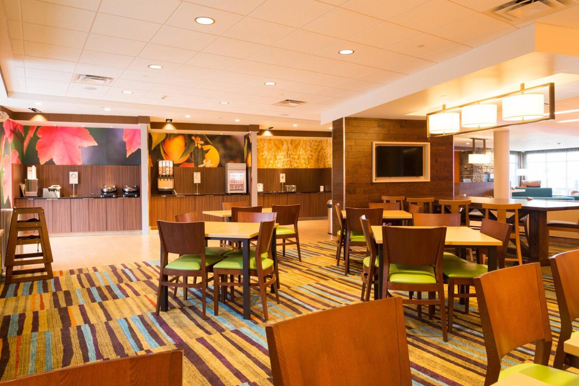Fairfield Inn & Suites by Marriott Dickson photo 12