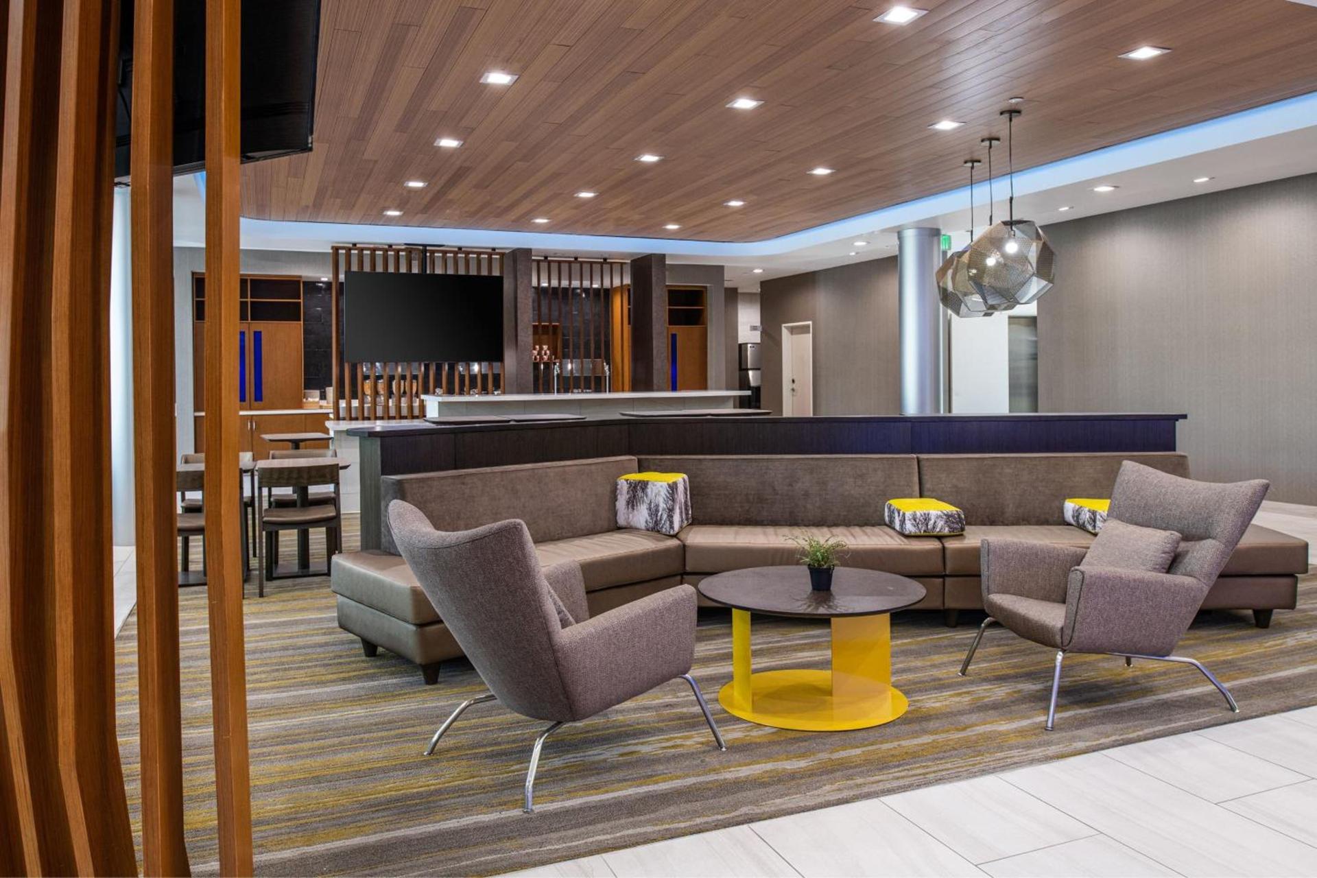 SpringHill Suites by Marriott Riverside Redlands photo 2