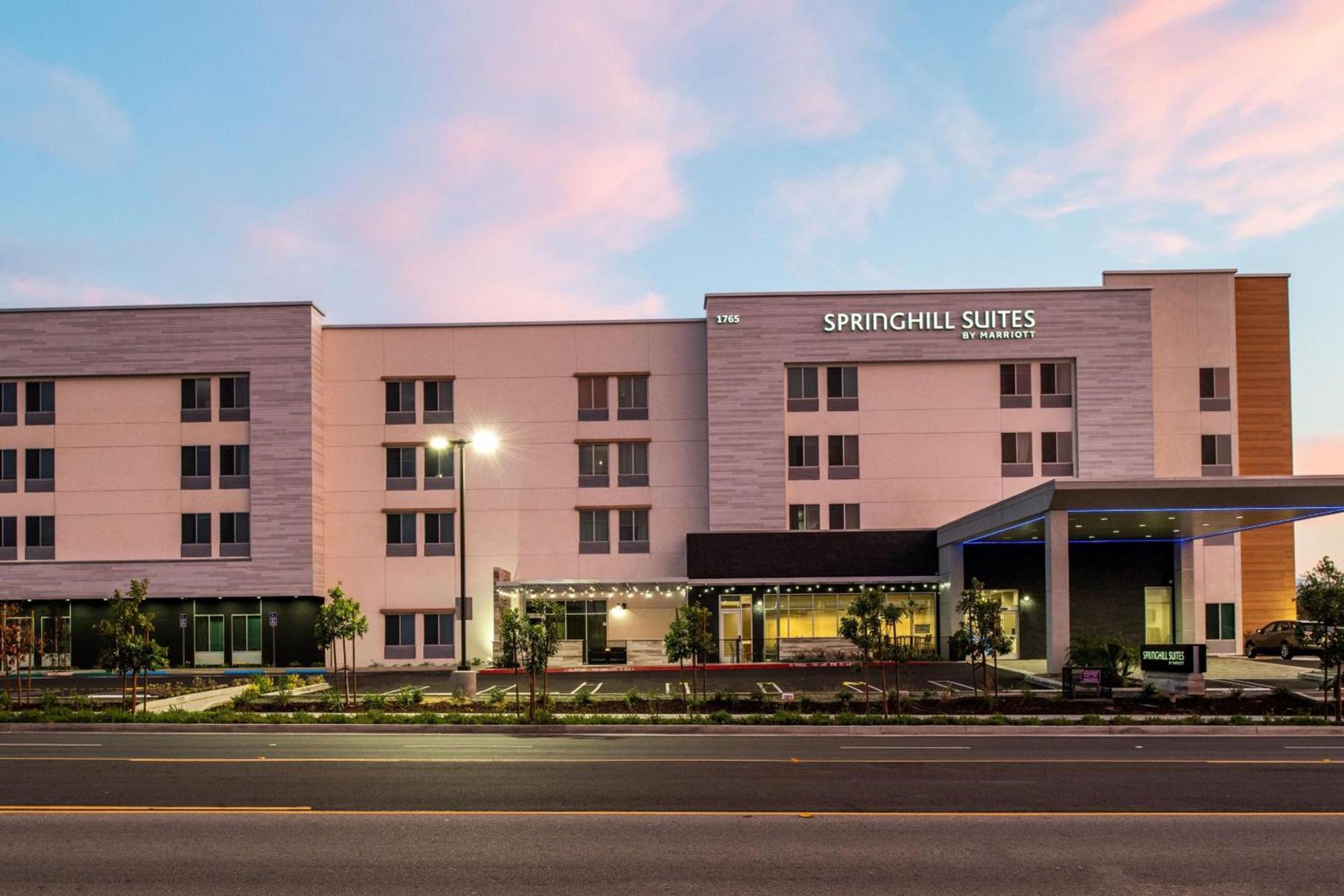 SpringHill Suites by Marriott Riverside Redlands photo 4