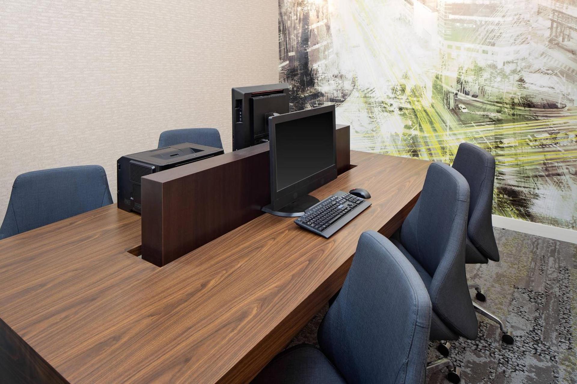 Courtyard by Marriott Houston Rice University photo 12