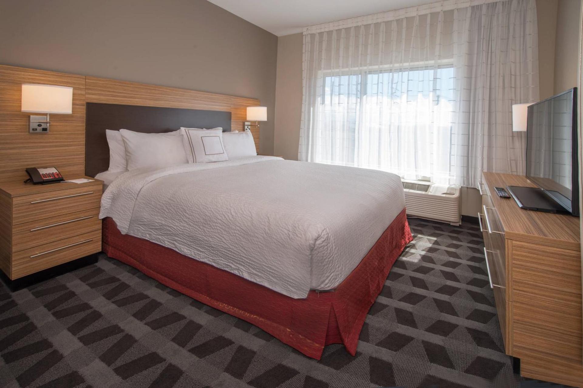 TownePlace Suites by Marriott Altoona photo 11