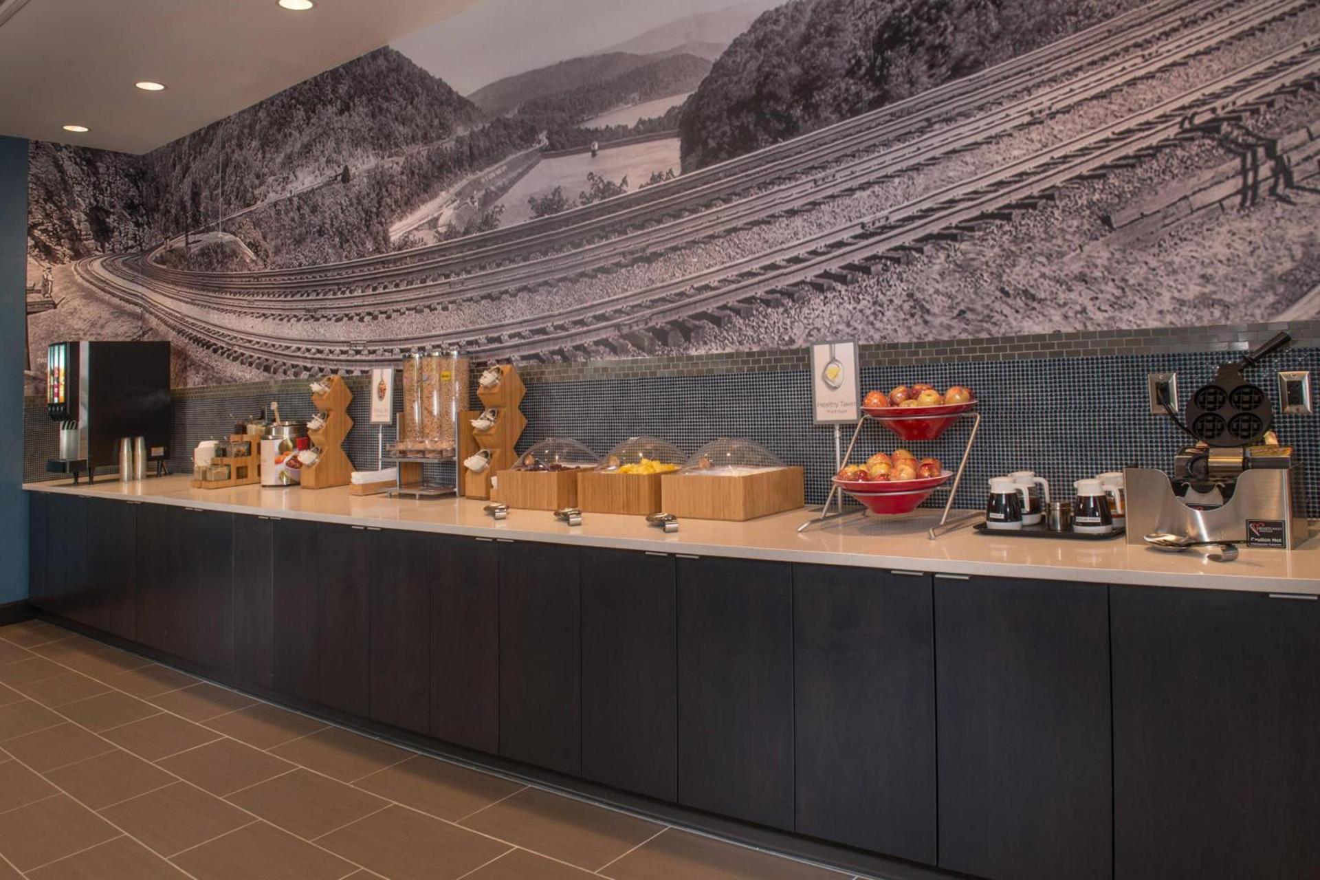 TownePlace Suites by Marriott Altoona photo 31