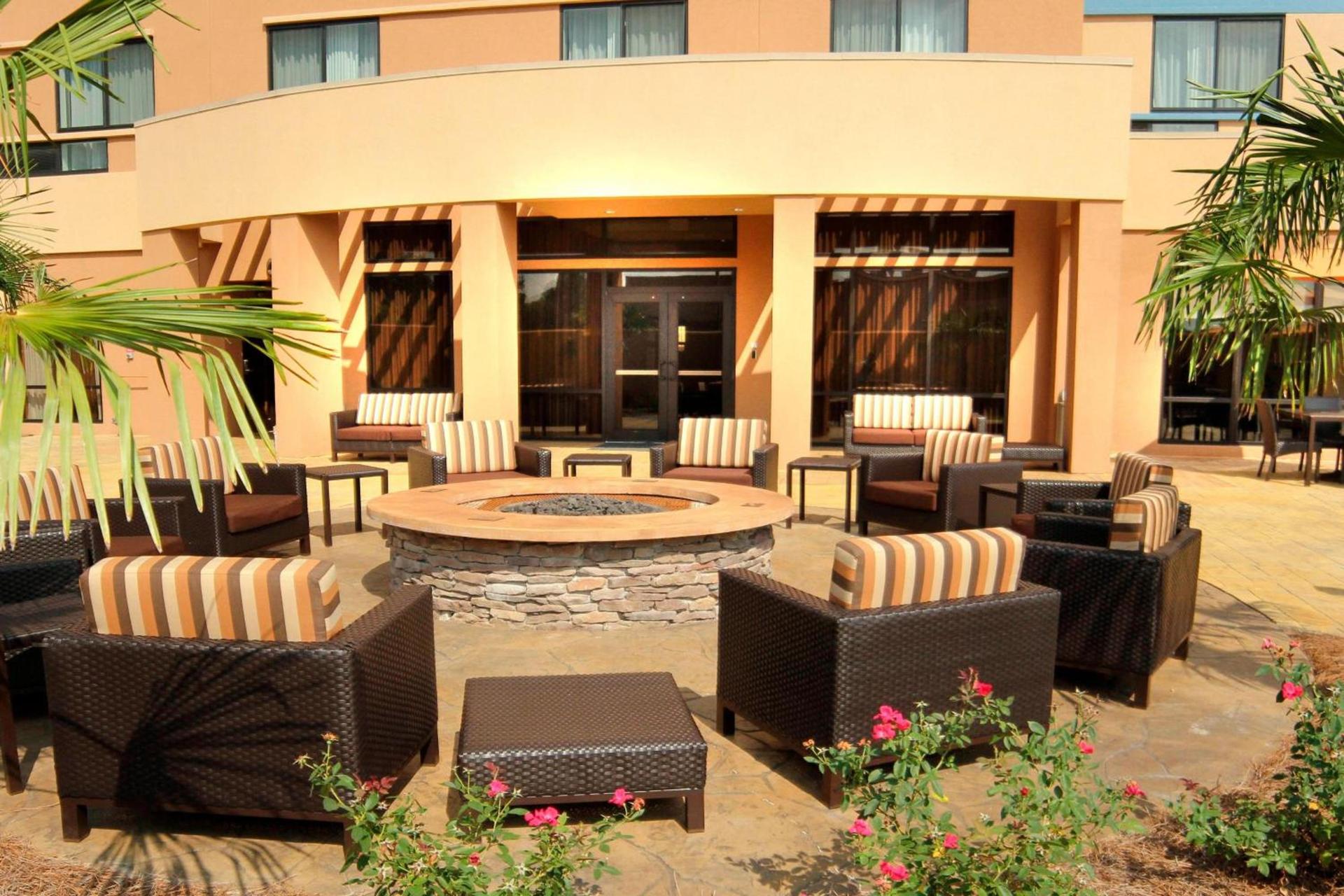 Courtyard by Marriott Jackson Airport/Pearl photo 5