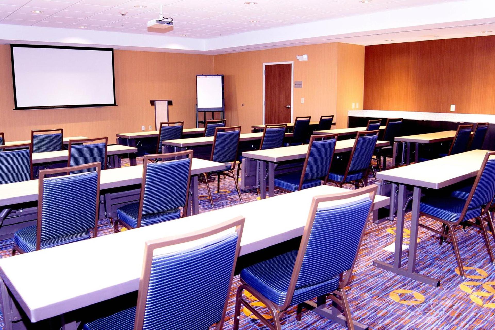 Courtyard by Marriott Jackson Airport/Pearl photo 33