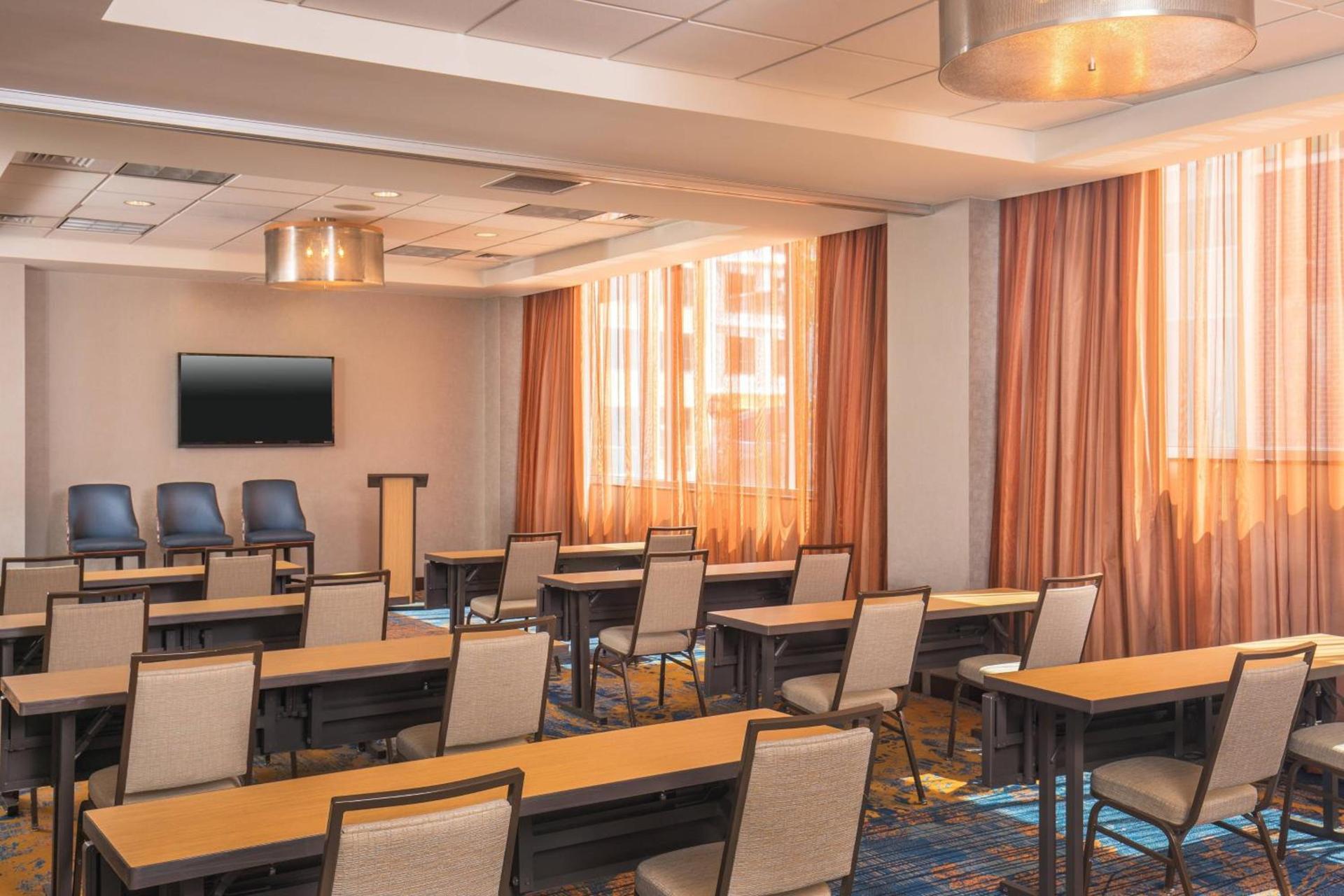 Residence Inn by Marriott Portland Downtown Waterfront photo 39