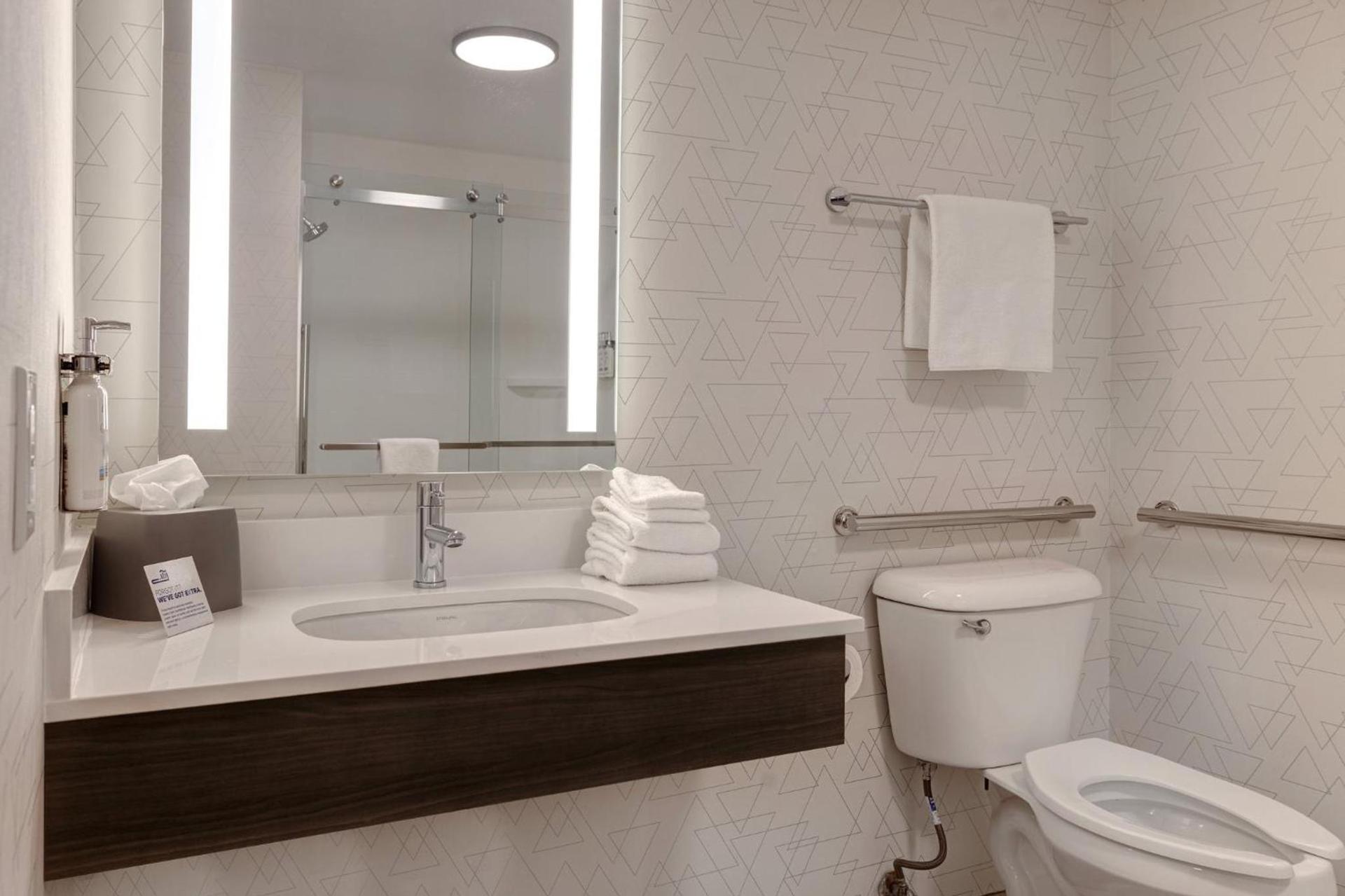 Holiday Inn Express Hotel & Suites Moab by IHG photo 93