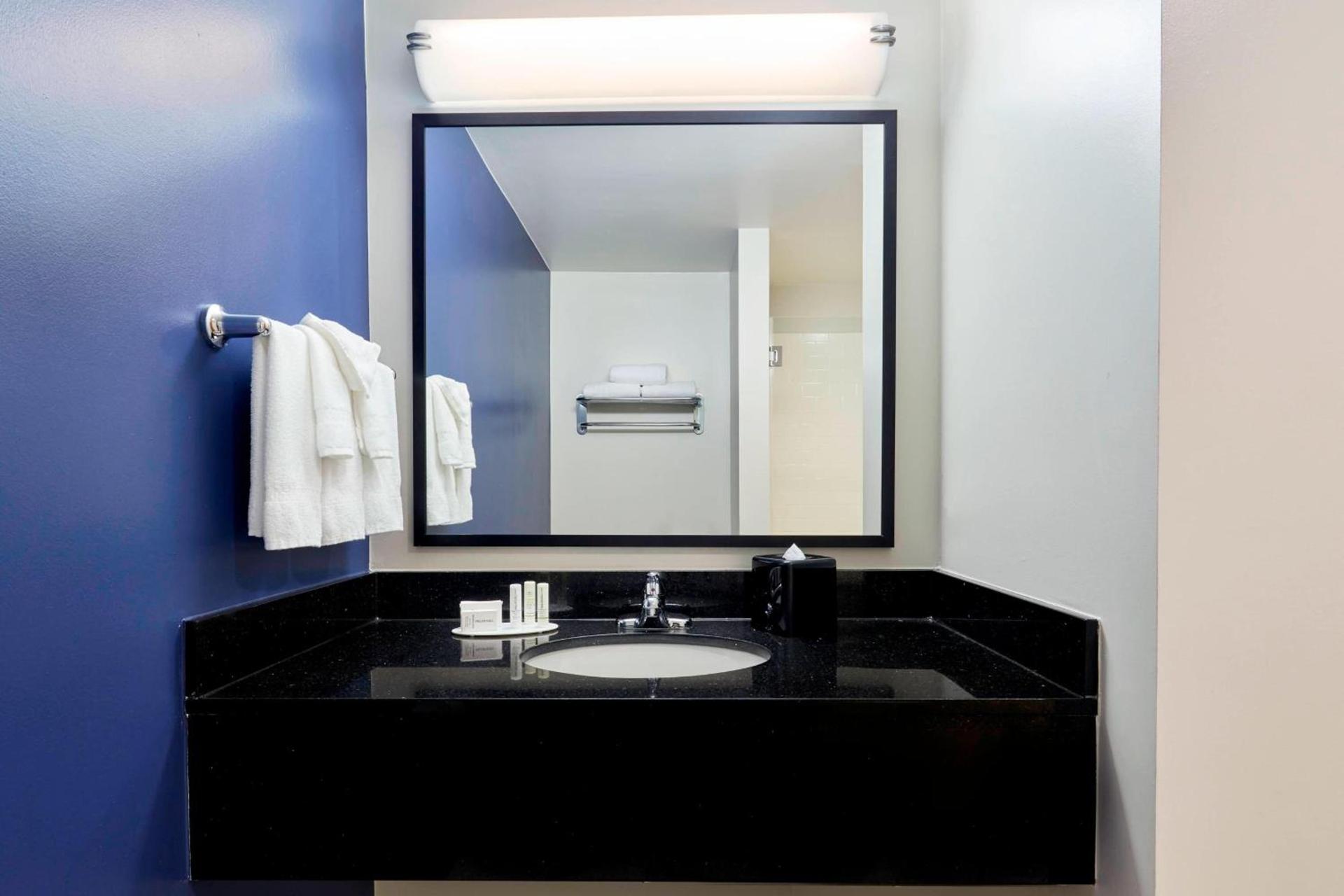 Fairfield Inn Suites Indianapolis Downtown photo 18