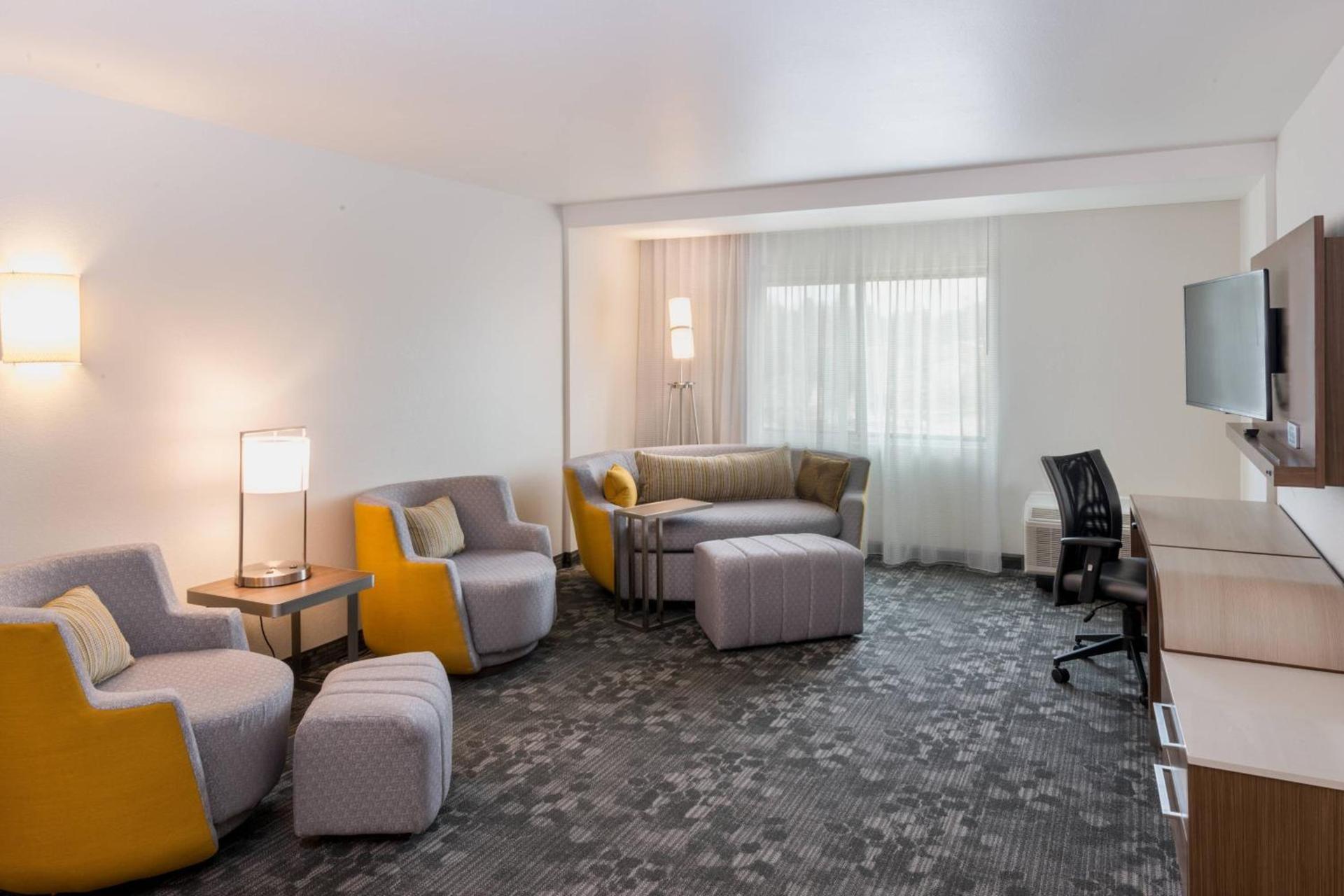 Courtyard by Marriott Somerset photo 14