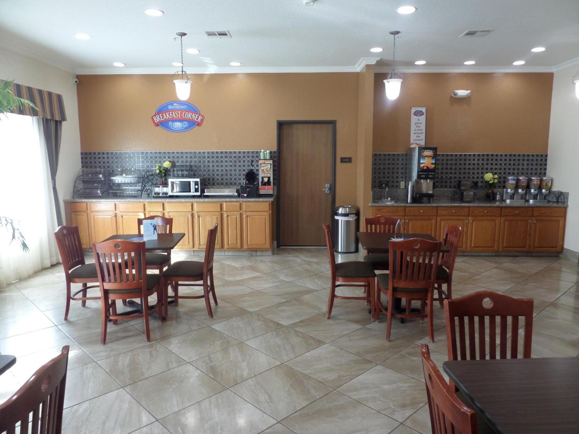 Baymont by Wyndham Pearsall photo 20