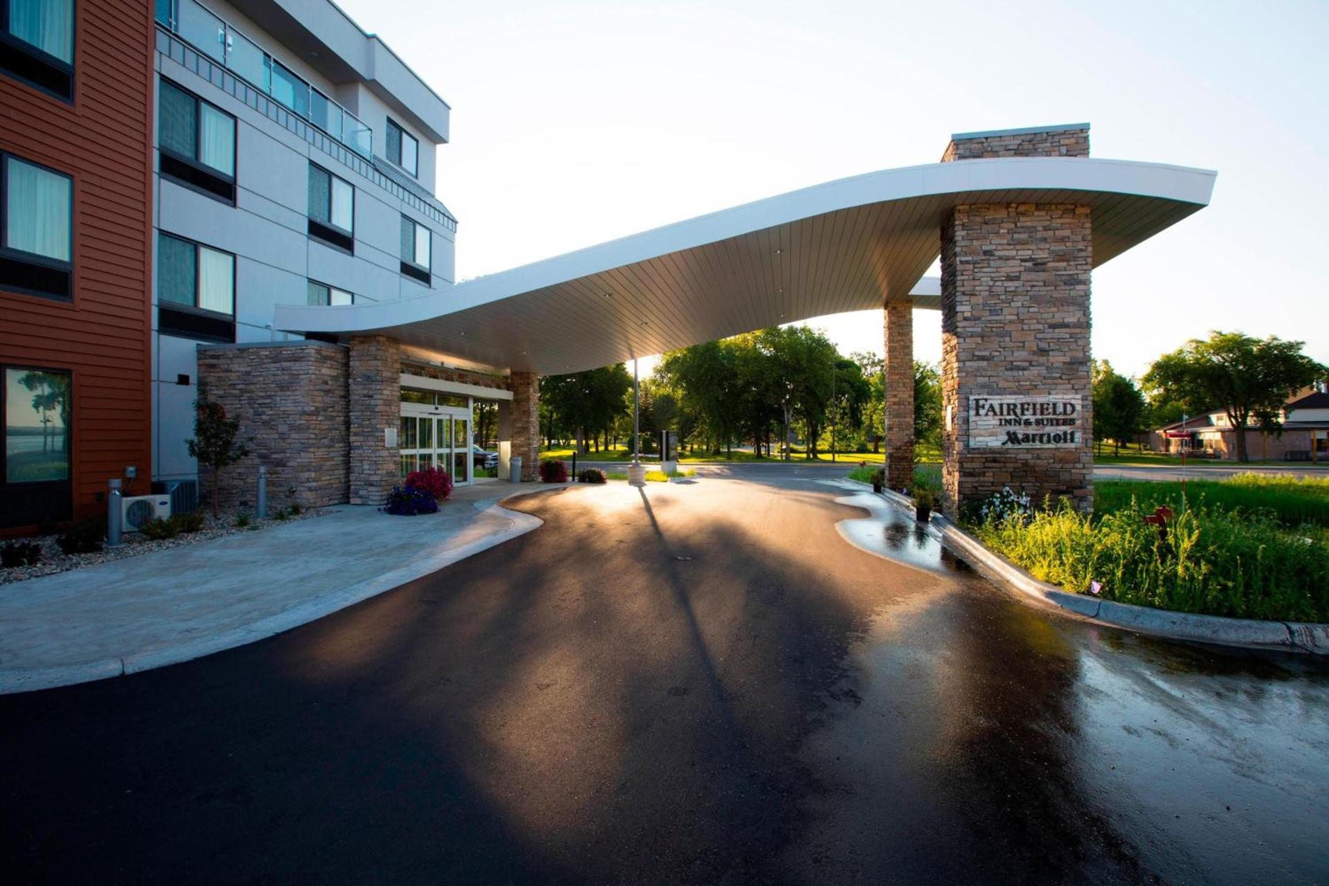 Fairfield Inn & Suites by Marriott Detroit Lakes photo 2