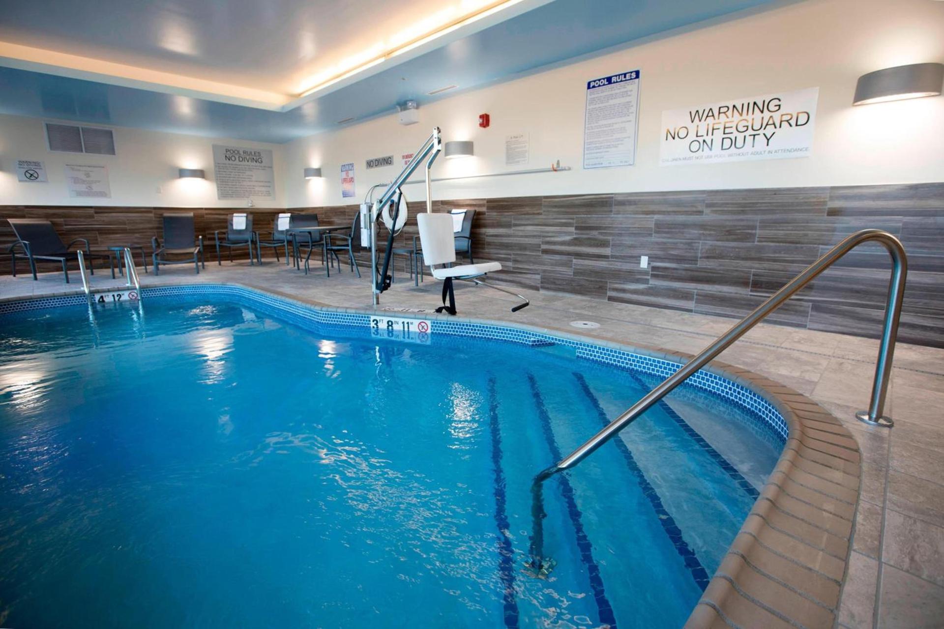 Fairfield Inn & Suites by Marriott Detroit Lakes photo 17