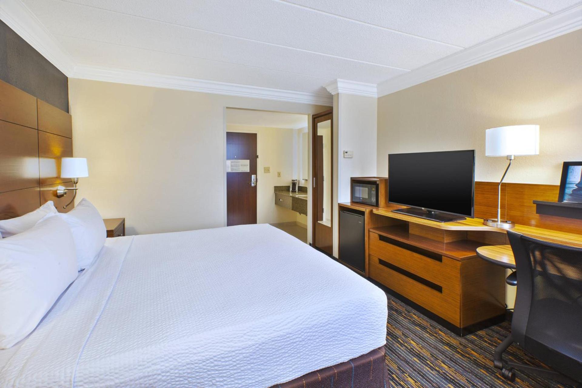 Fairfield by Marriott Inn & Suites Herndon Reston photo 9