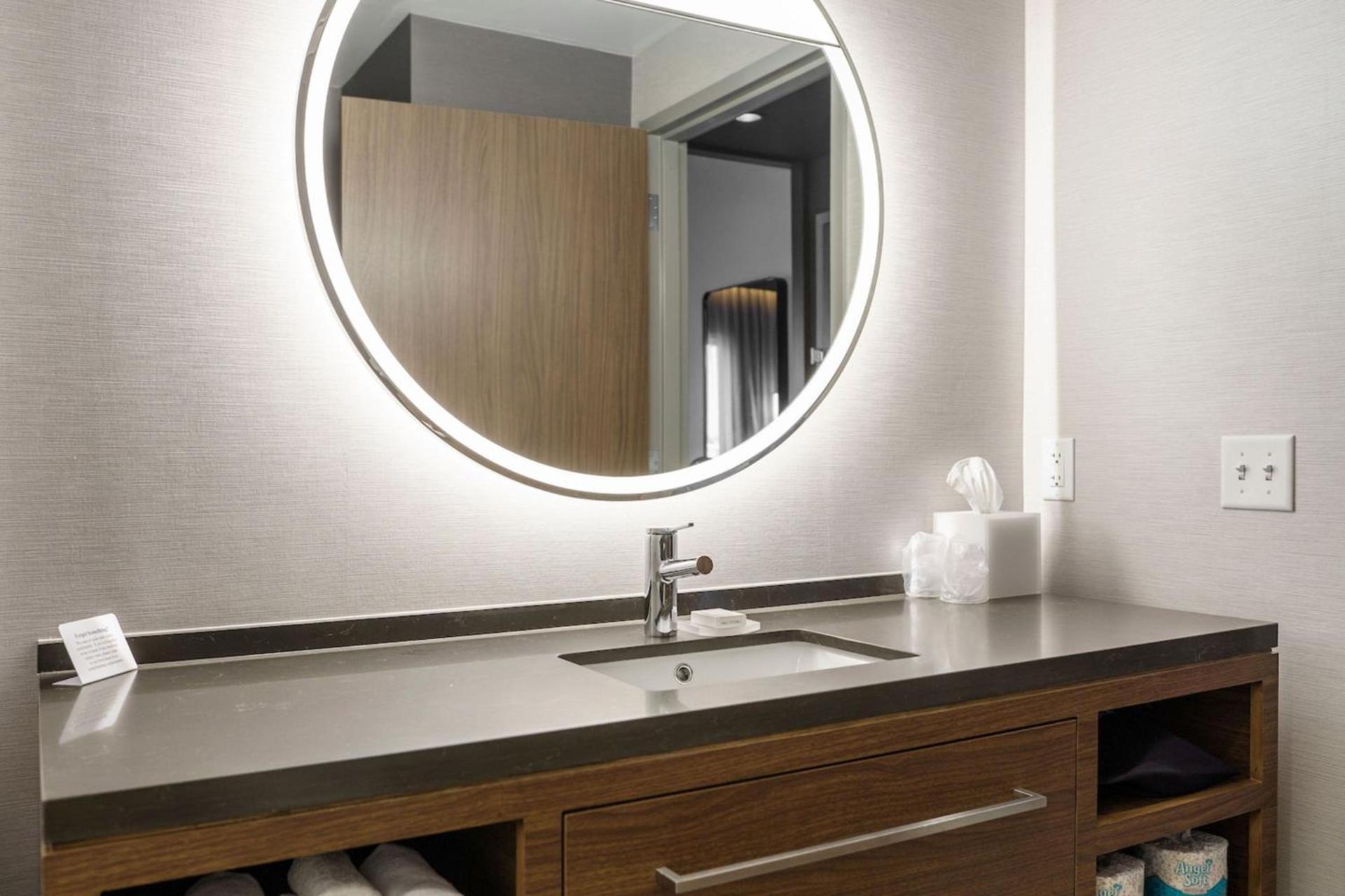 Courtyard by Marriott Indianapolis Fishers photo 16
