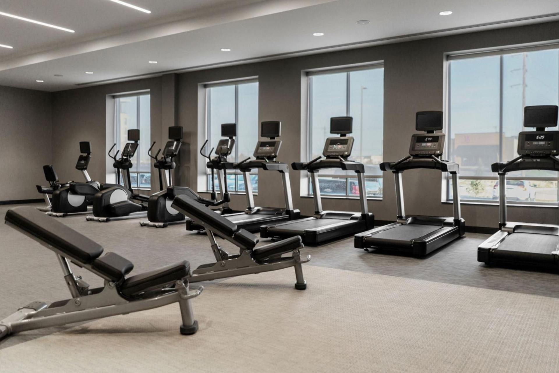 Courtyard by Marriott Indianapolis Fishers photo 42