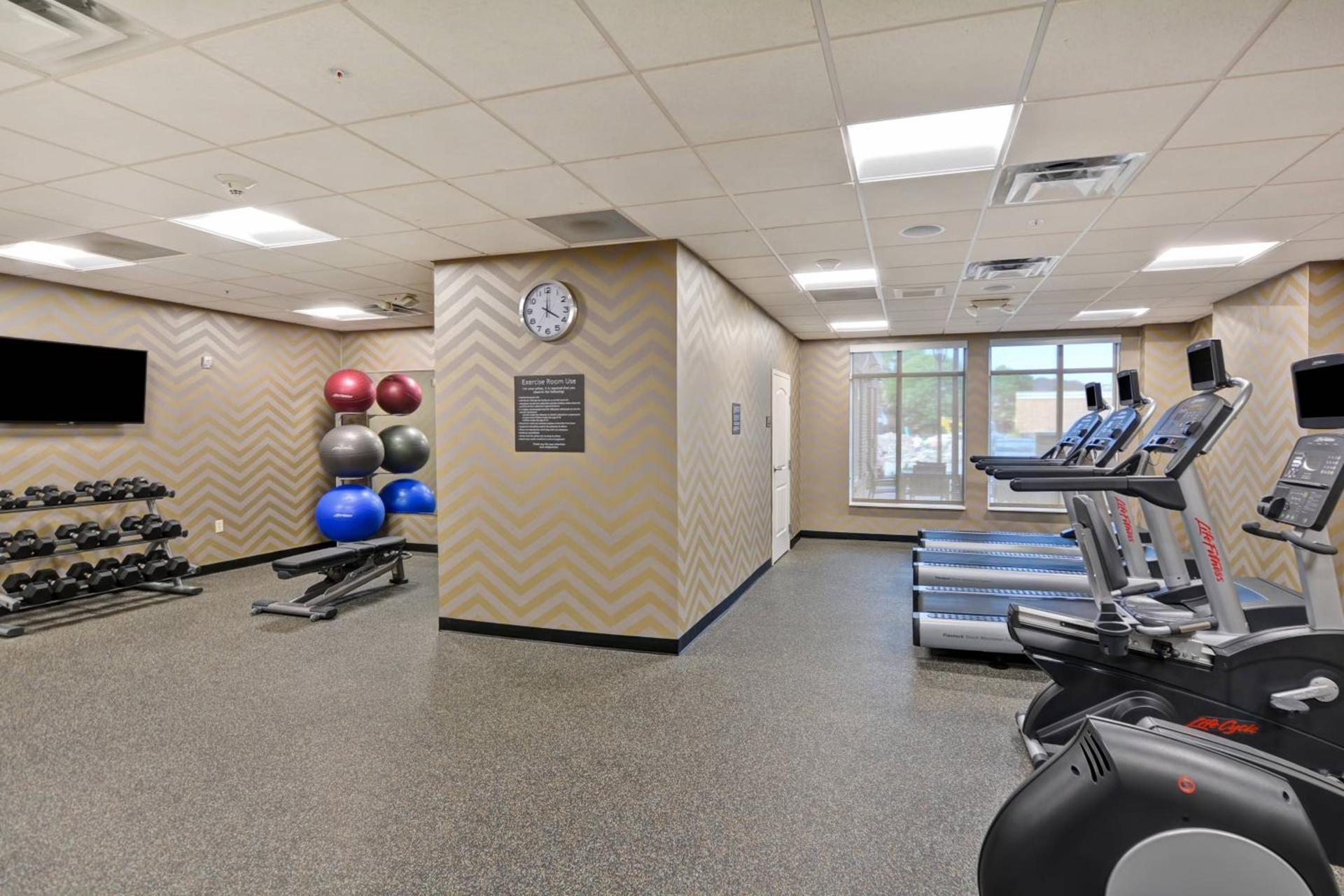 Residence Inn by Marriott Milwaukee North/Glendale photo 18