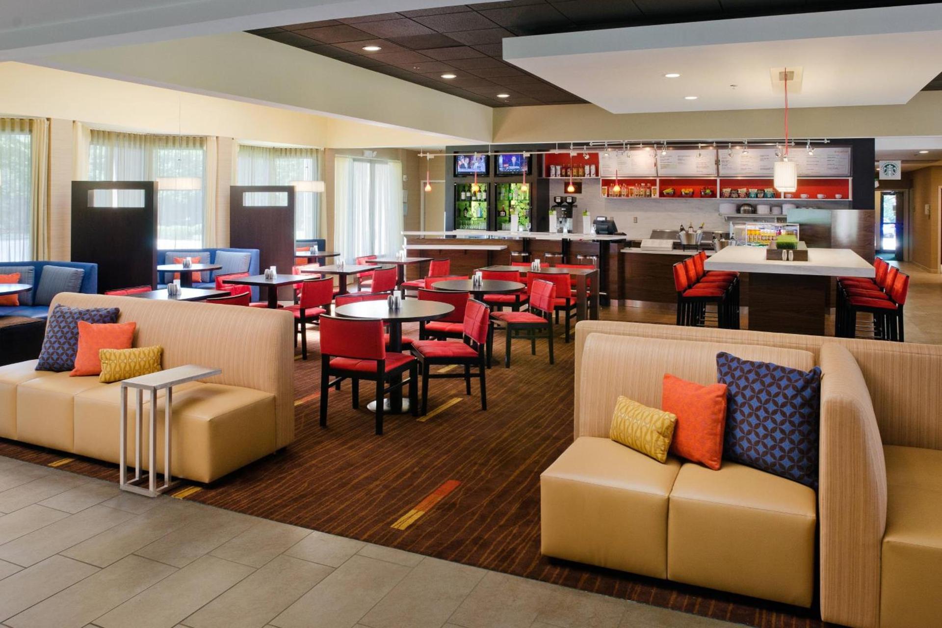 Courtyard by Marriott Huntsville University Drive photo 5