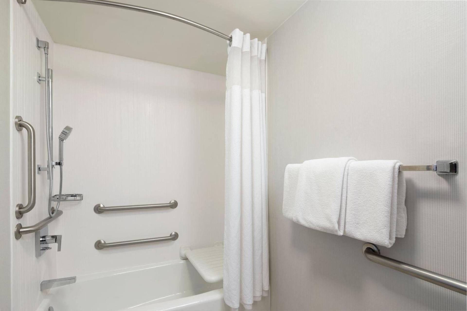 Courtyard by Marriott- Austin Round Rock photo 23