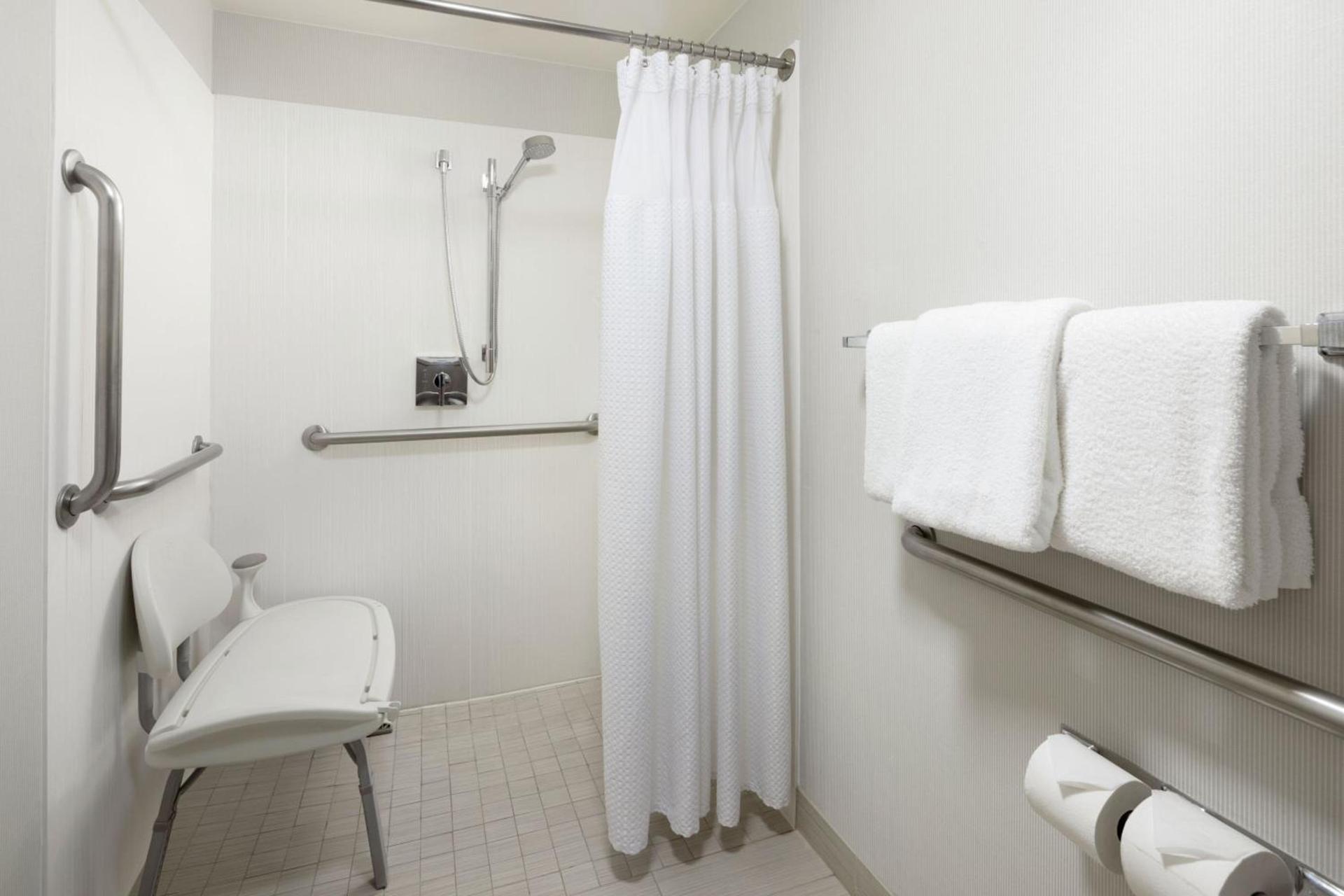 Courtyard by Marriott- Austin Round Rock photo 18