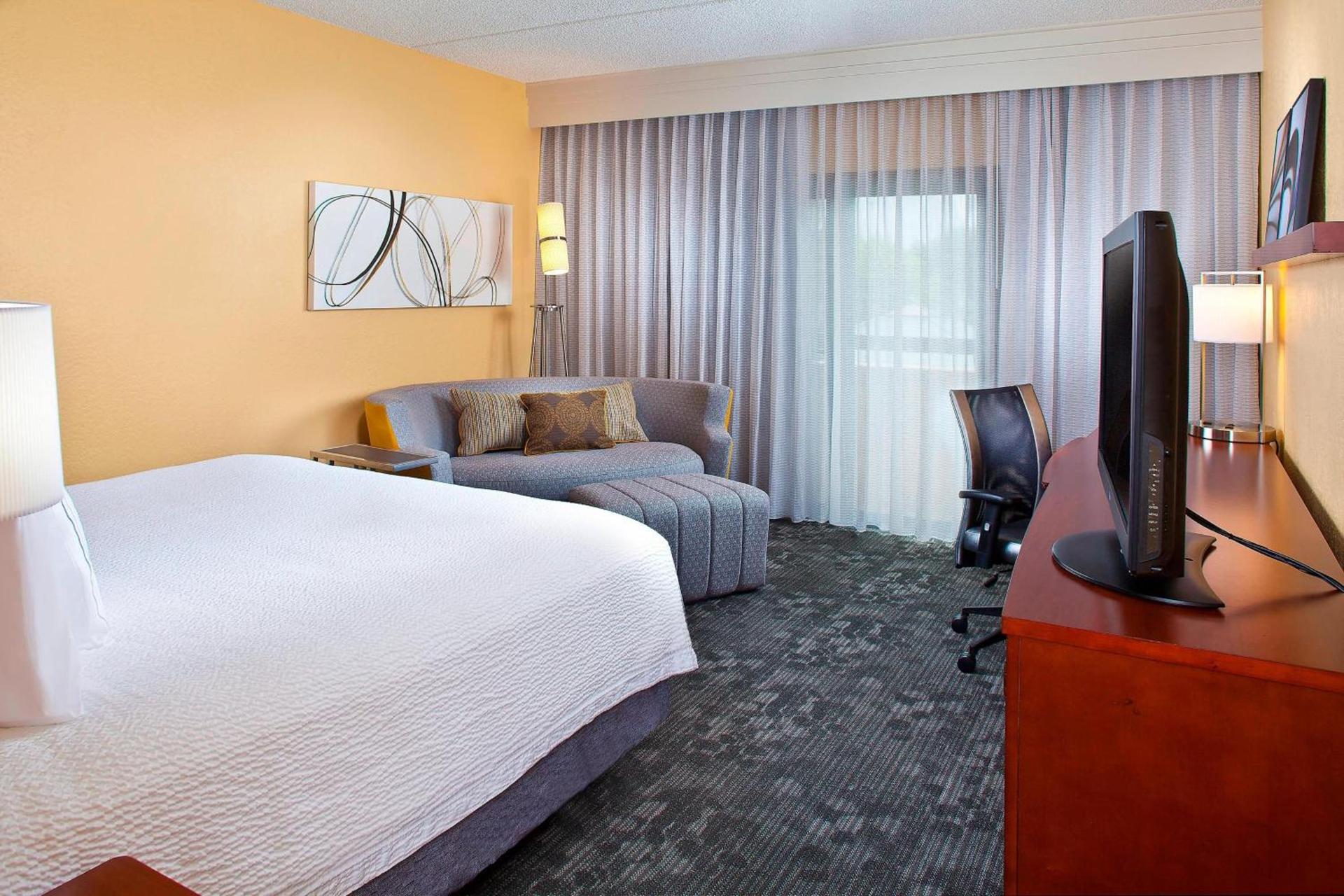 Courtyard Miami Airport West Doral photo 4