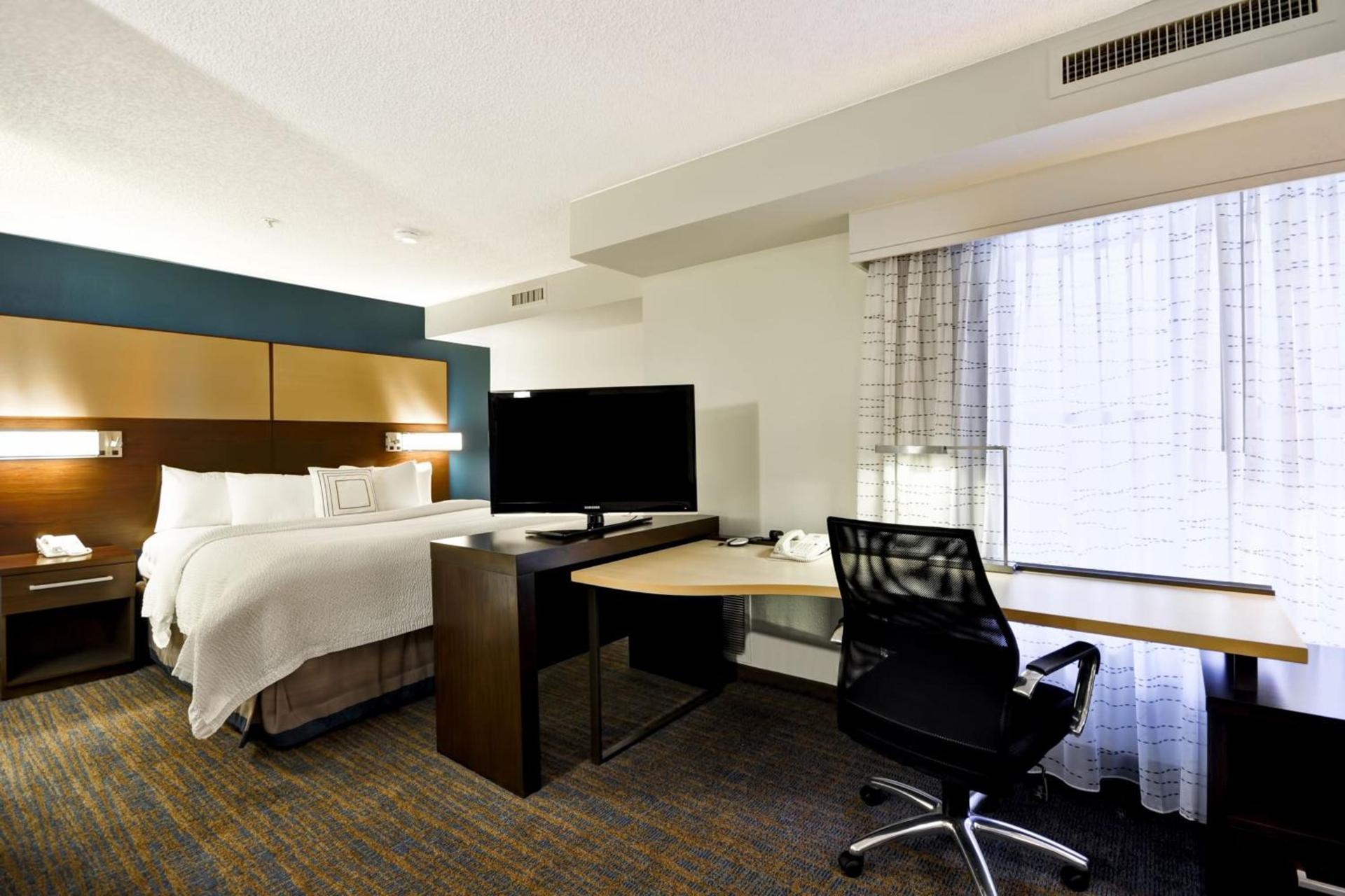 Residence Inn by Marriott Jacksonville Airport photo 8
