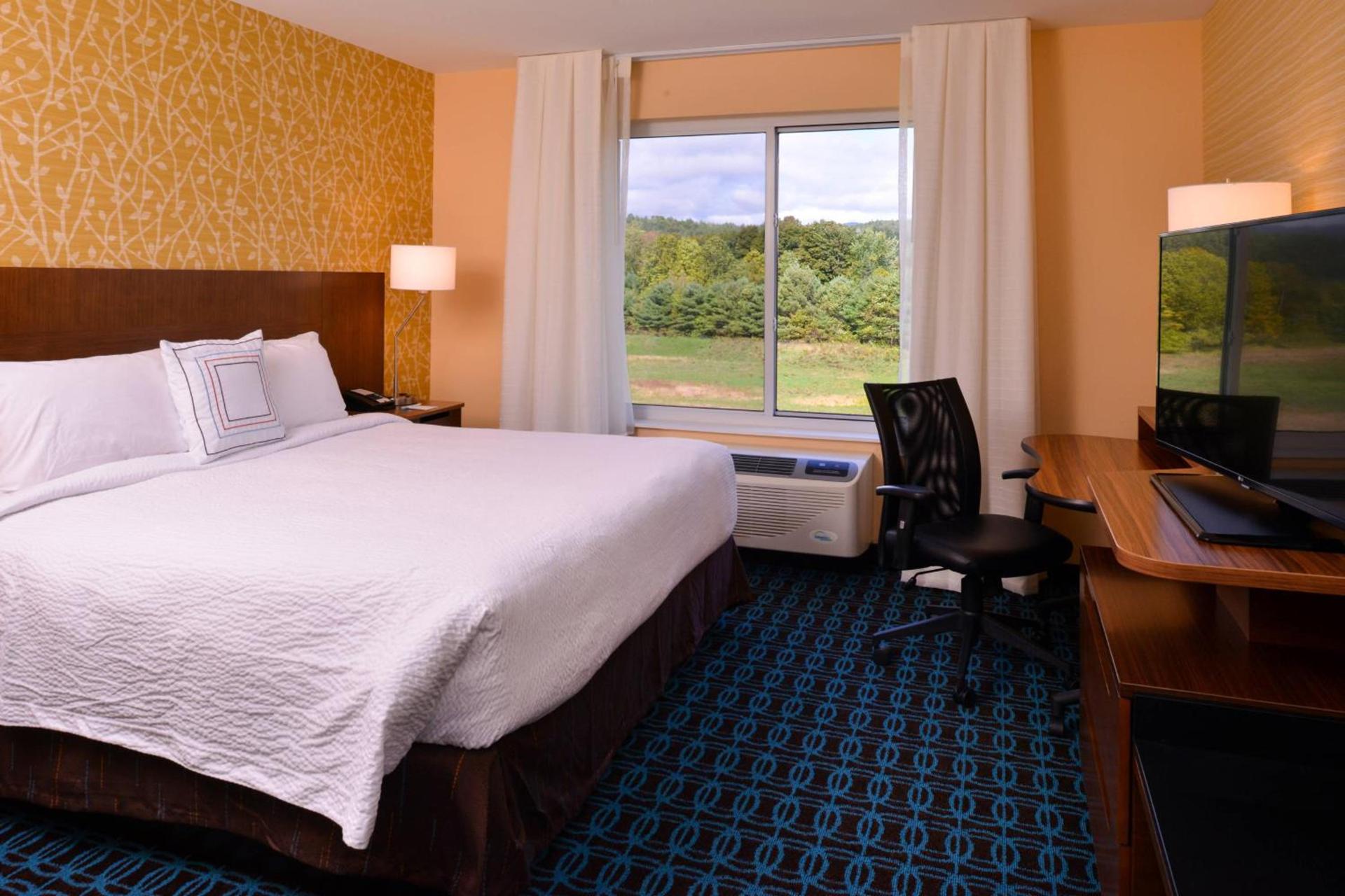Fairfield Inn & Suites by Marriott Plymouth White Mountains photo 12